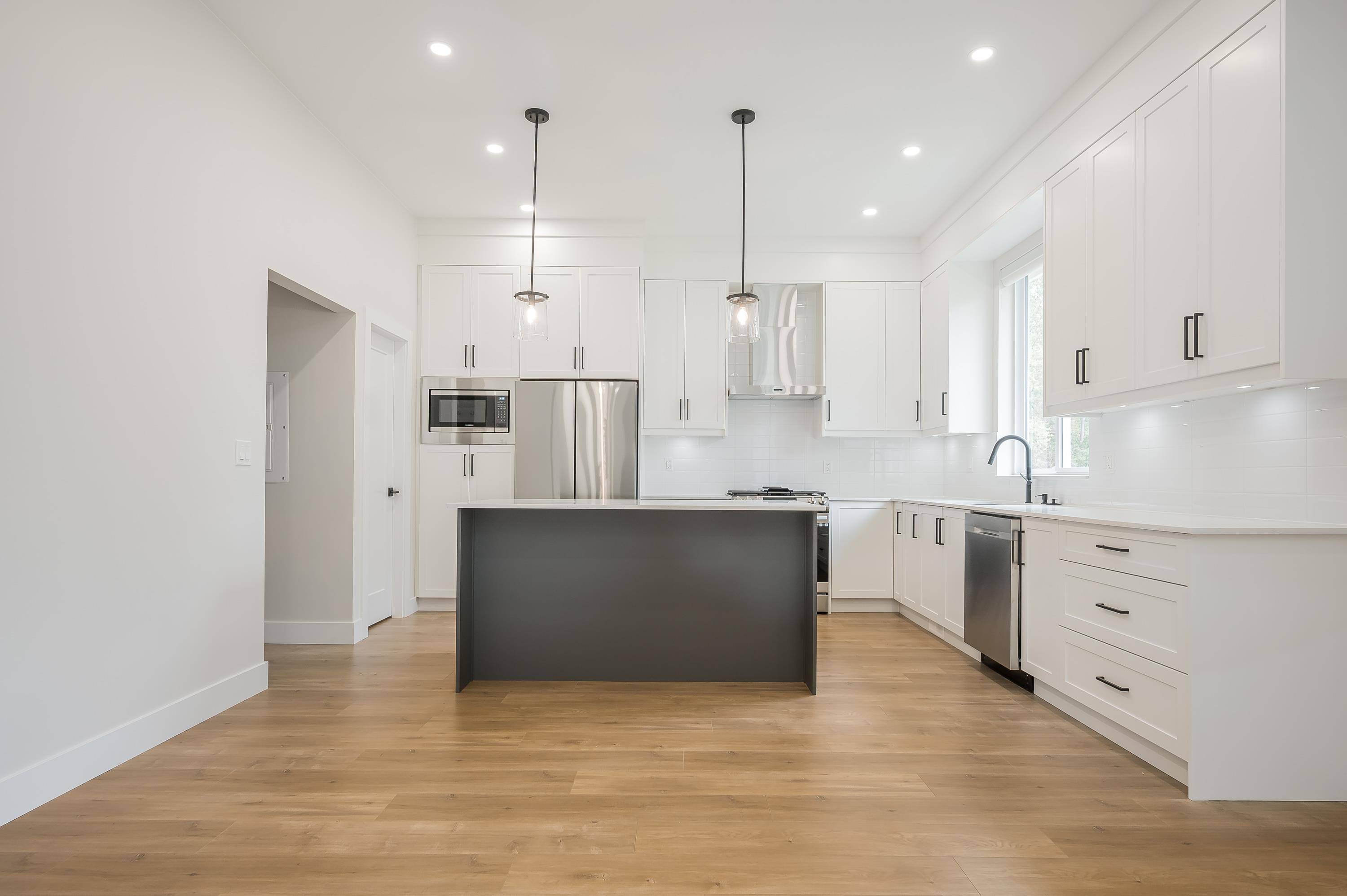 Langley, BC V2Y 1X4,20523 76a AVE