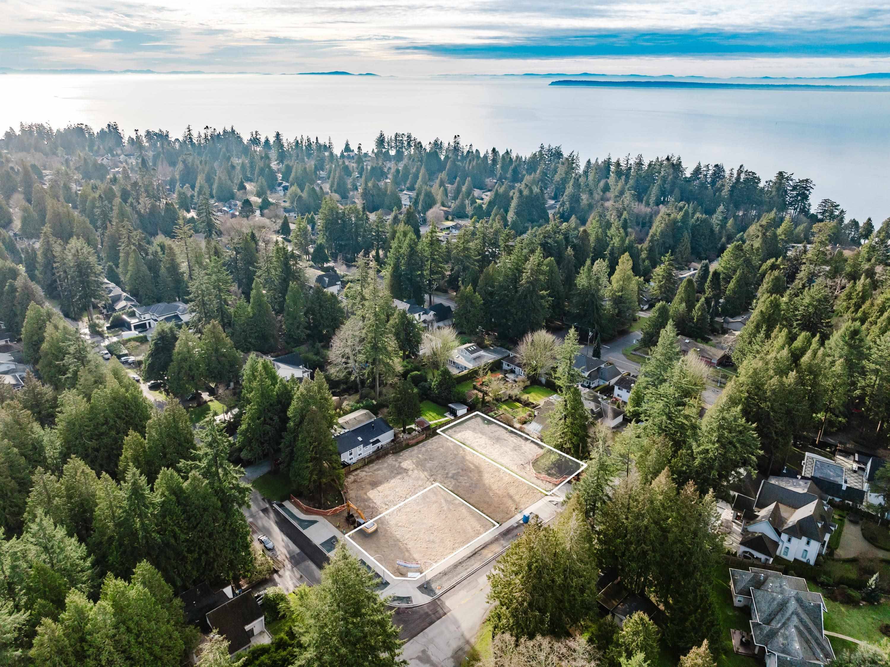 Surrey, BC V4A 3N5,2499 124b ST