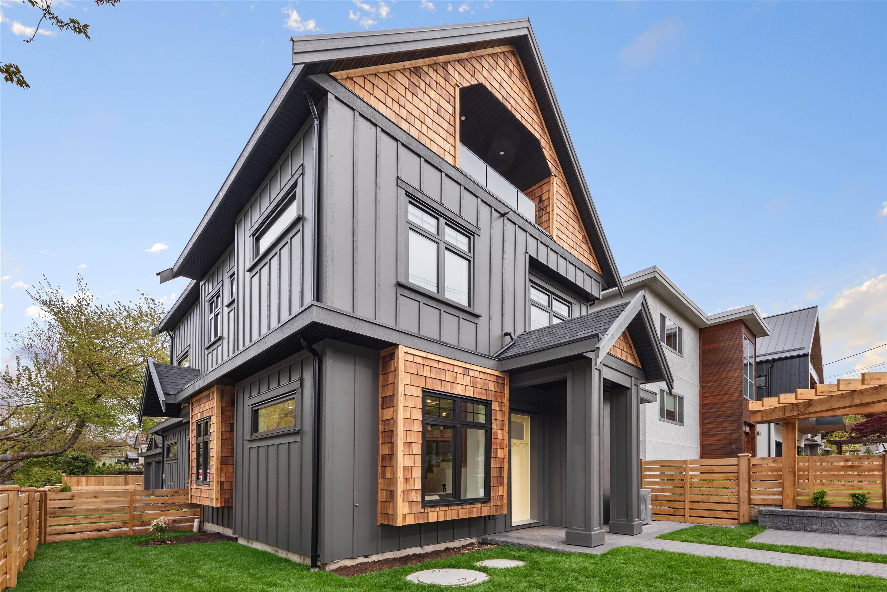 Vancouver, BC V5T 4B1,3106 Windsor ST