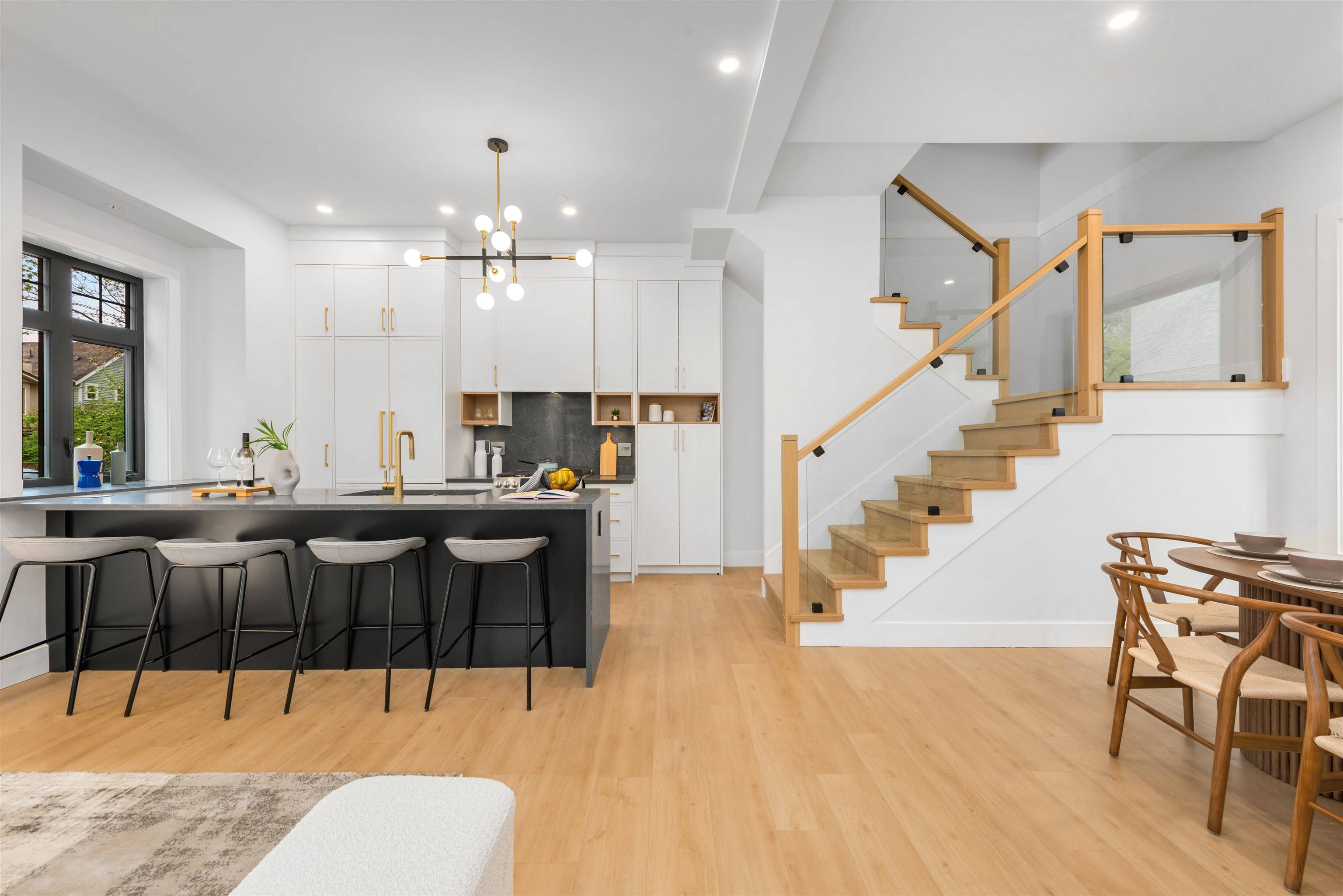 Vancouver, BC V5T 4B1,3106 Windsor ST