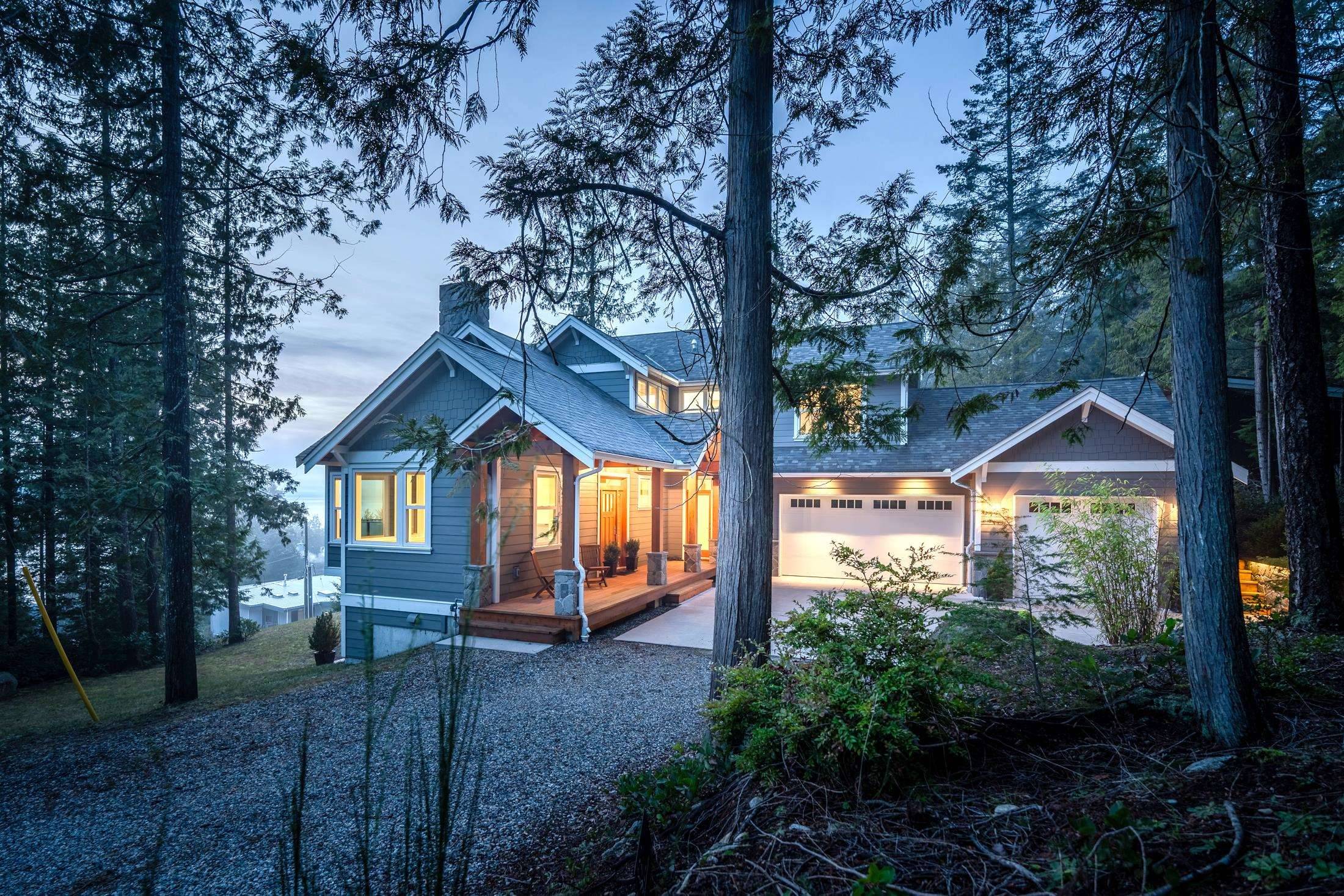 Gibsons, BC V0N 1V3,153 Swallow RD