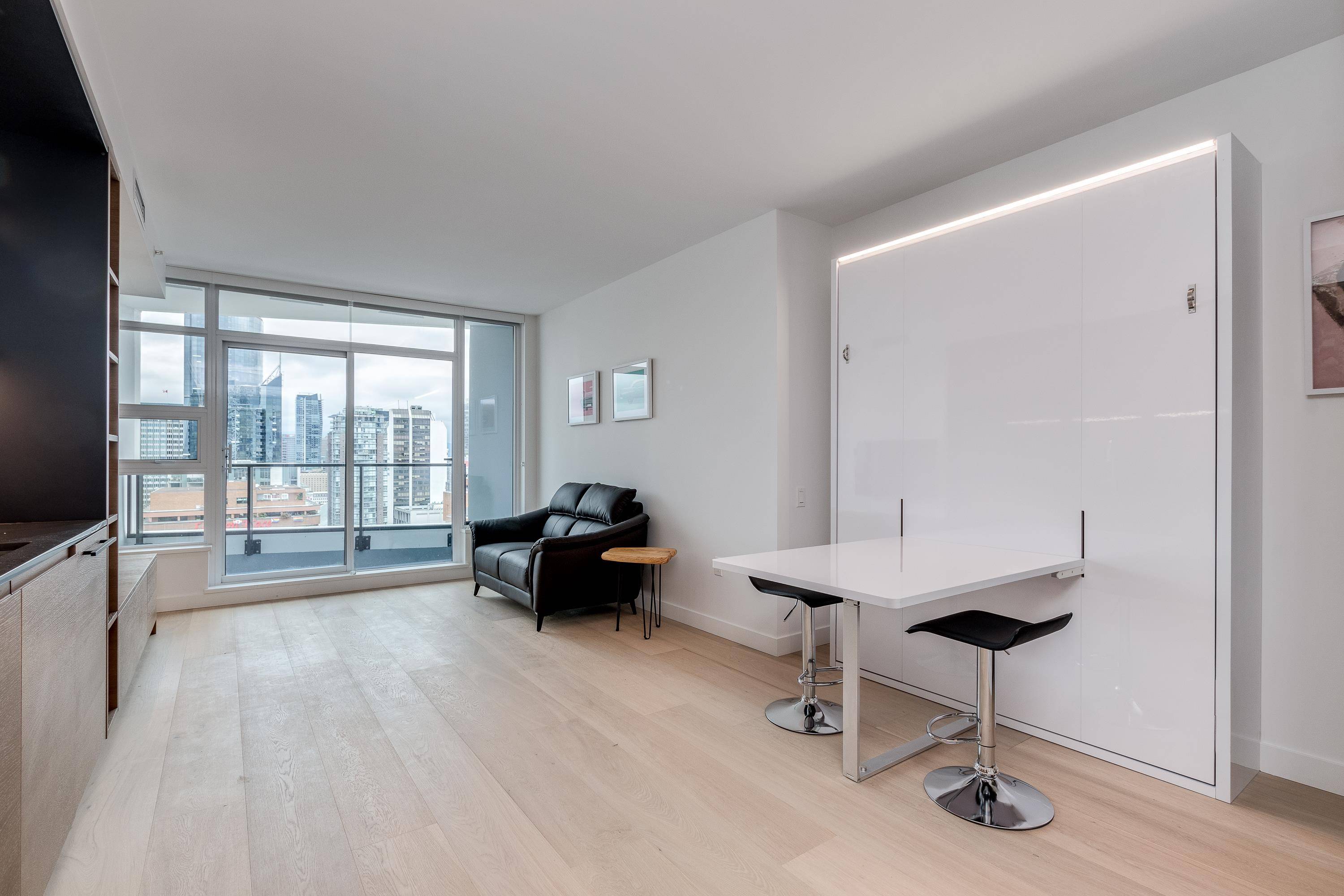 Vancouver, BC V6Z 0G7,1289 Hornby Street #3006