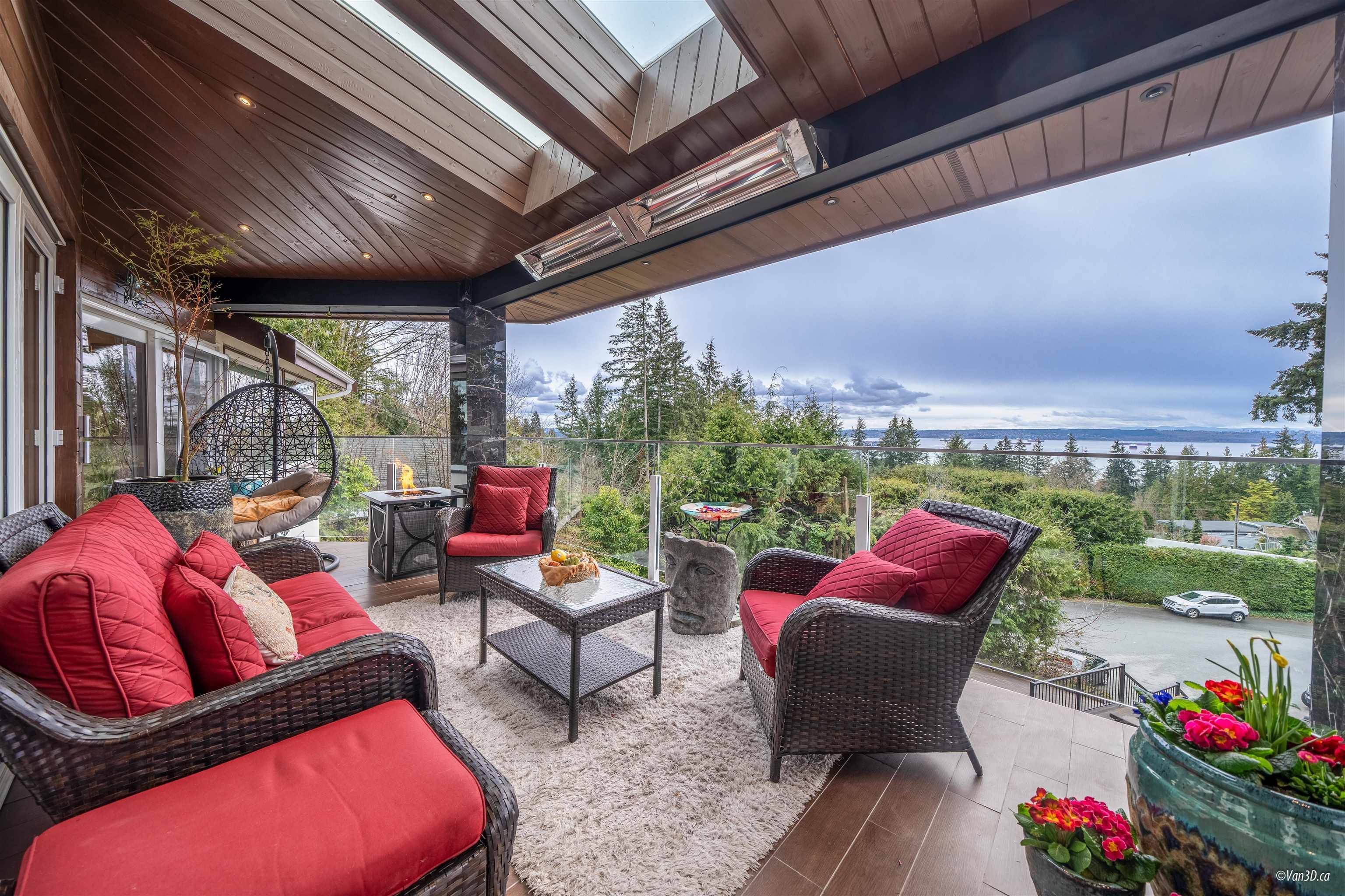 West Vancouver, BC V7S 3C3,2939 Altamont PL