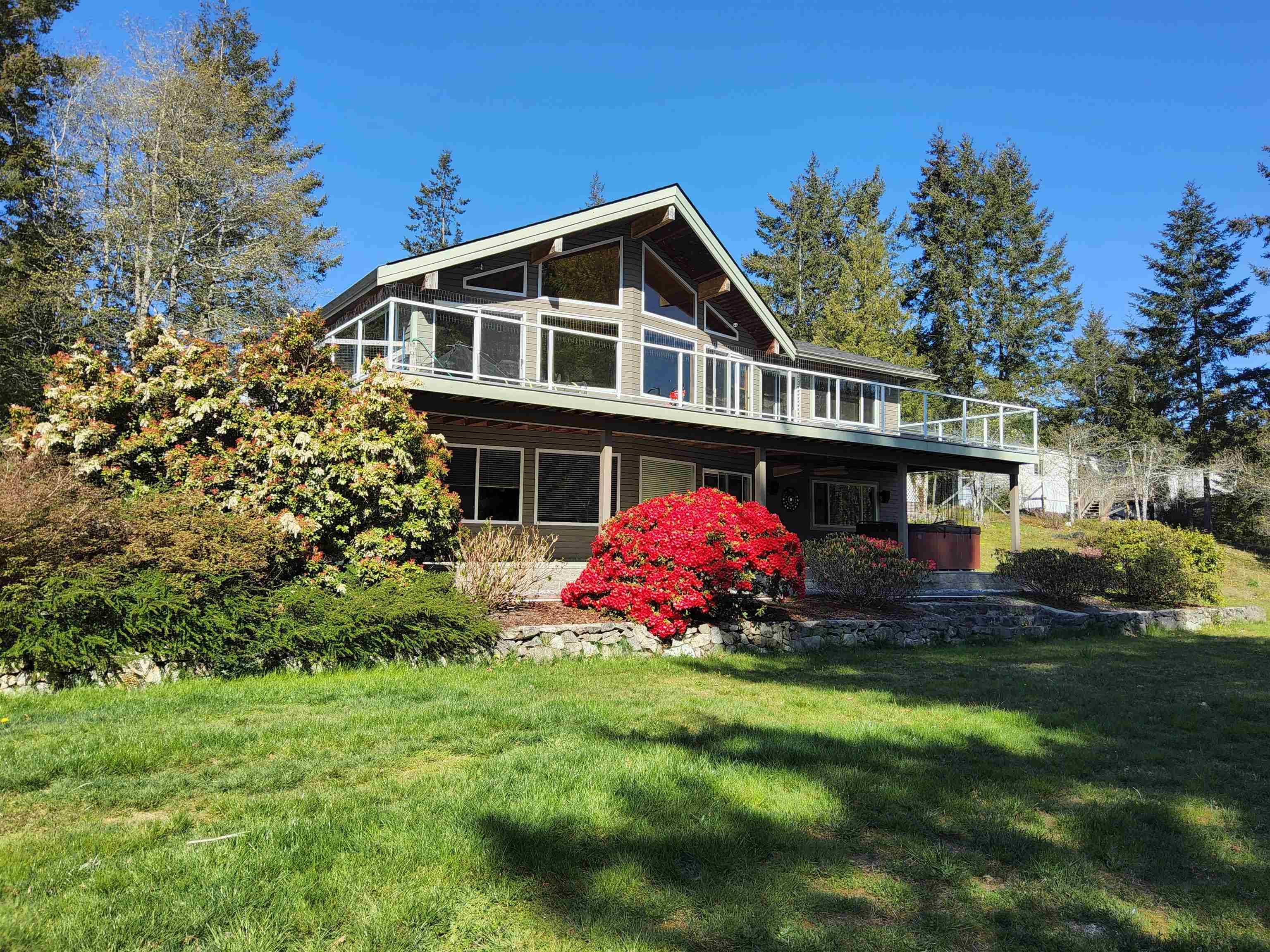 Madeira Park, BC V0N 2H0,12810 Mainsail RD
