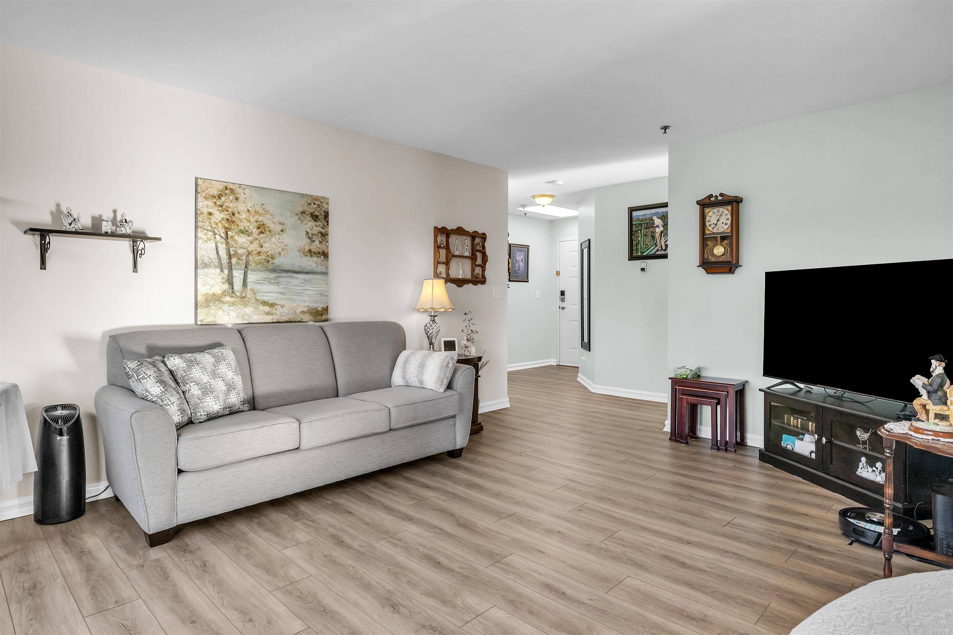 Abbotsford, BC V2S 6Z5,33535 King RD #302