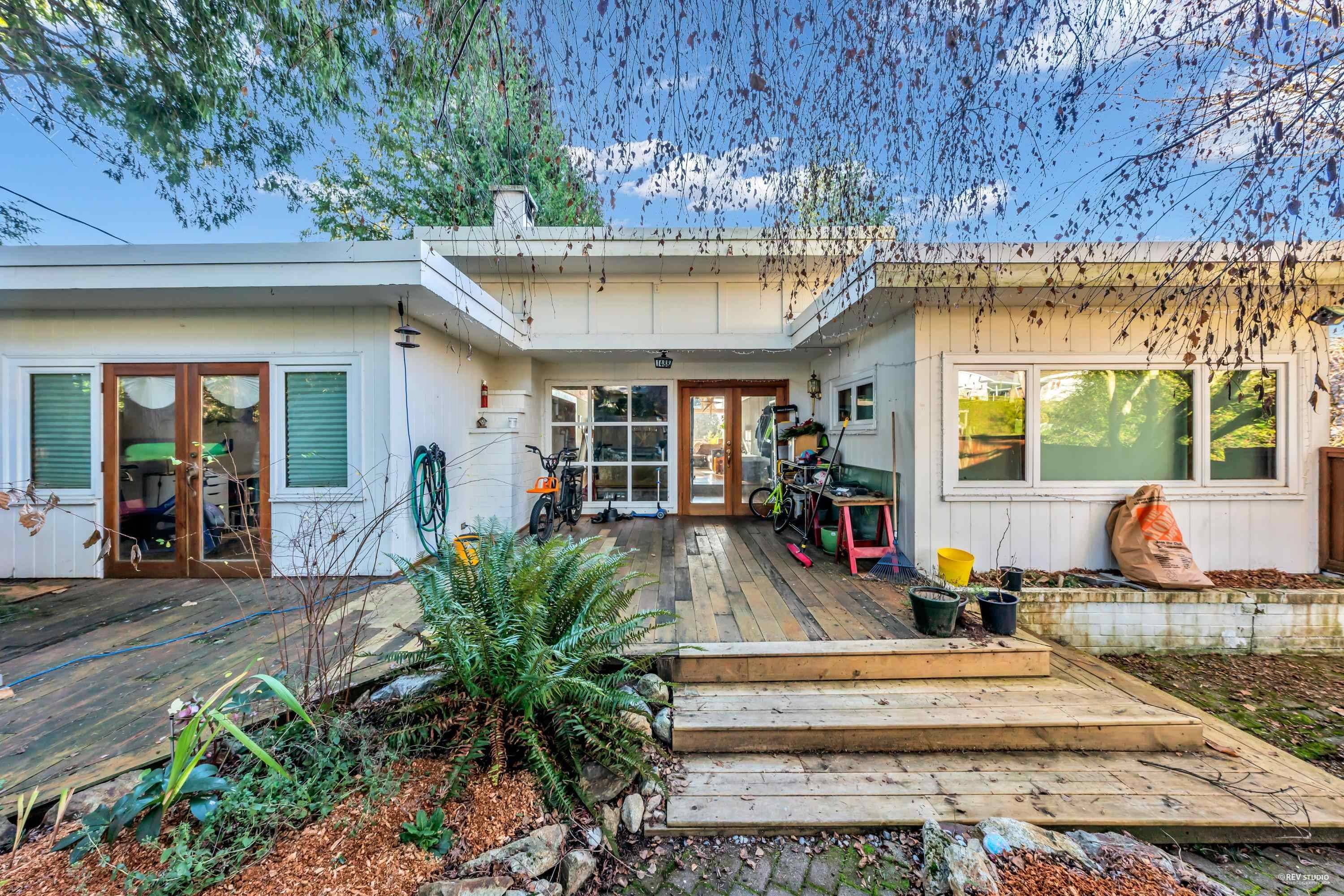 West Vancouver, BC V7T 2H7,1488 Palmerston AVE