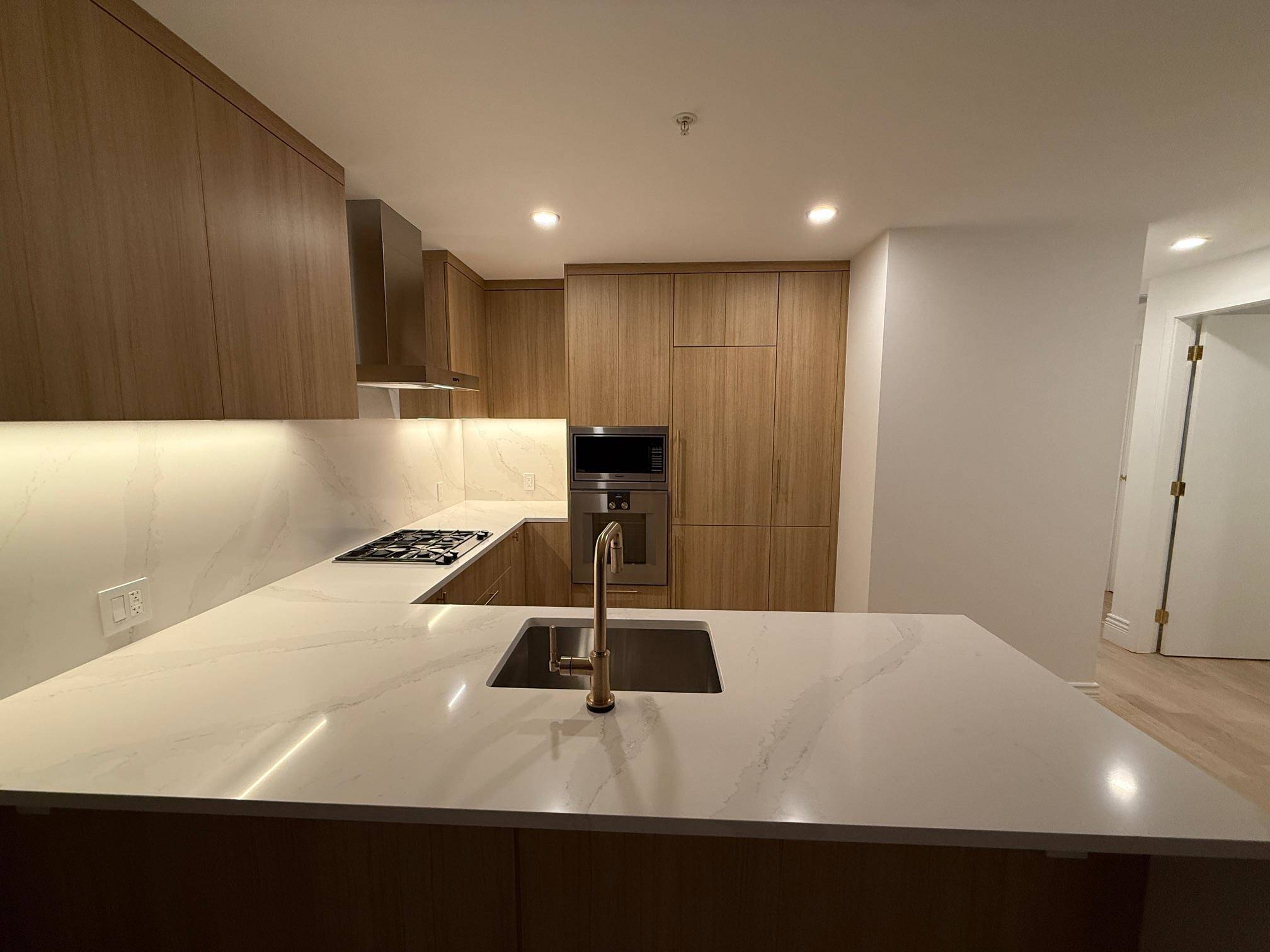 Vancouver, BC V6M 0E5,2096 W 47th AVE #306