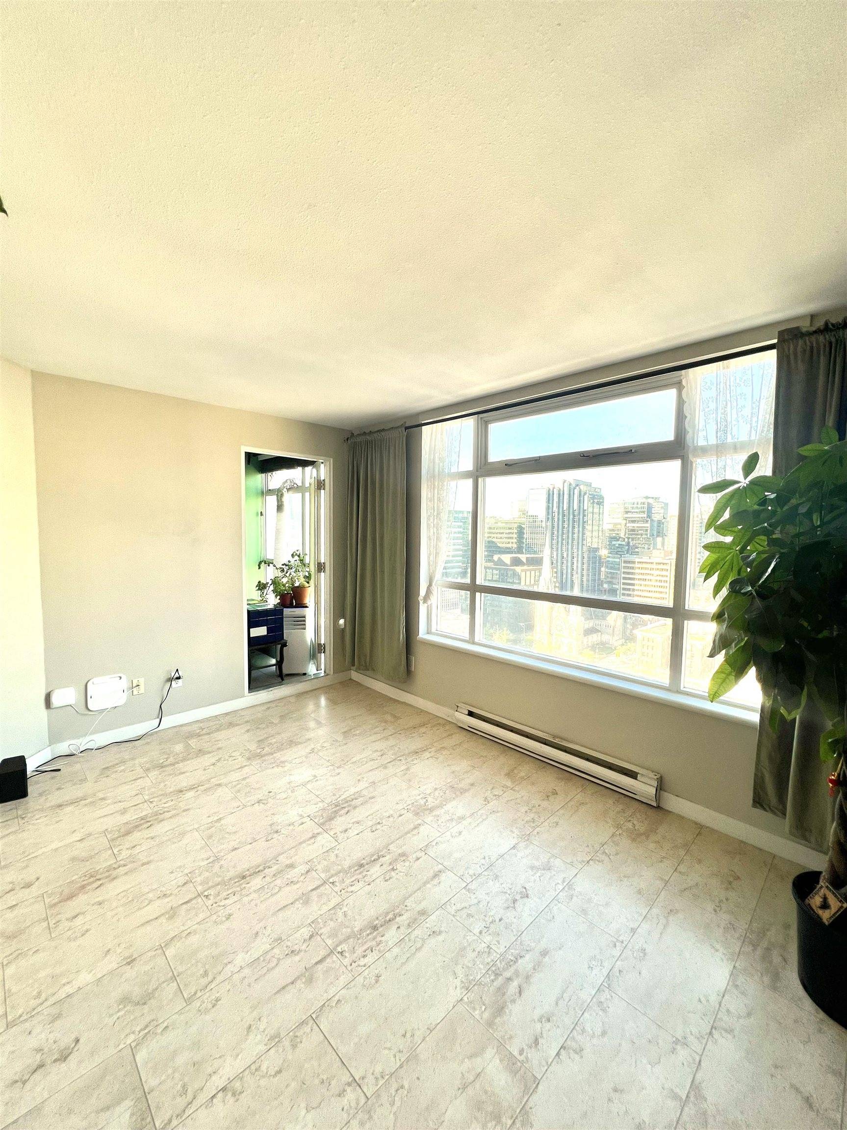 Vancouver, BC V6B 6H4,438 Seymour ST #2501
