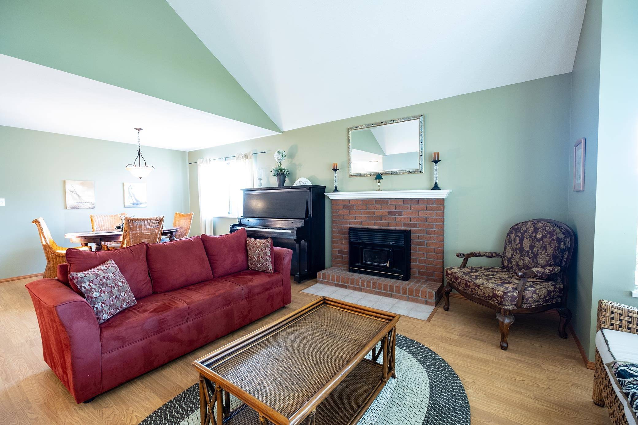 Sechelt, BC V7Z 0N9,5462 Kensington RD