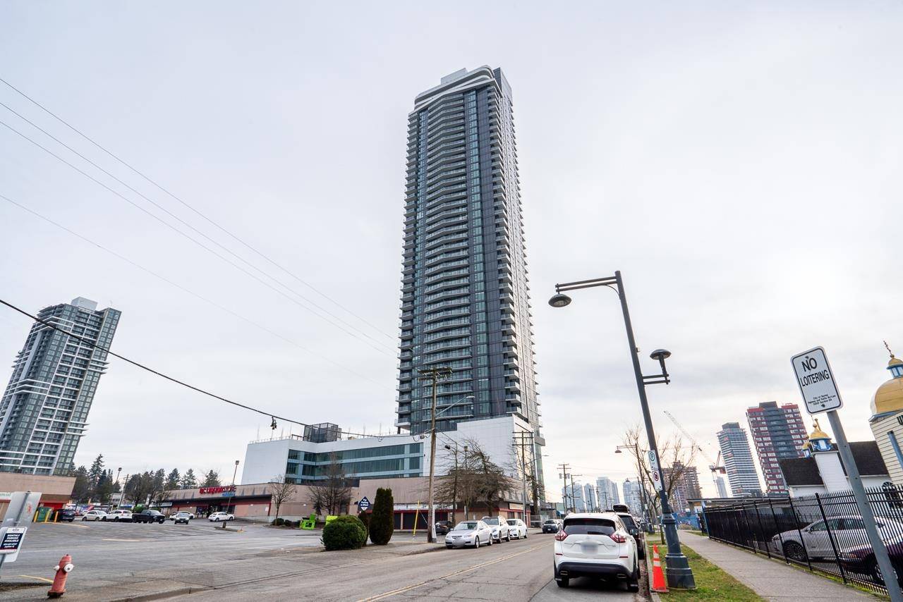 Surrey, BC V3T 0V4,10750 135a ST #801