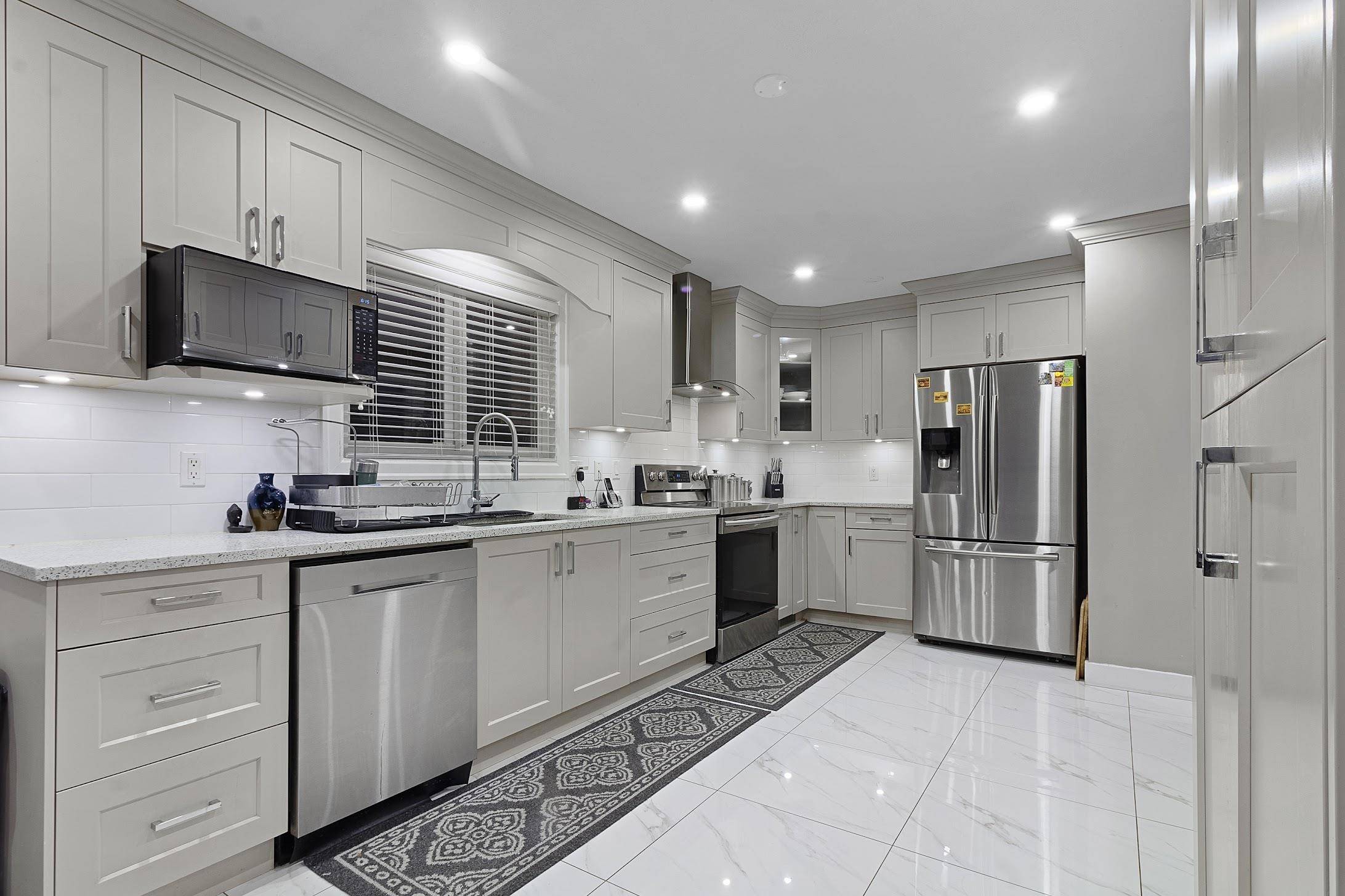 Abbotsford, BC V2T 4Z3,3462 Okanagan DR