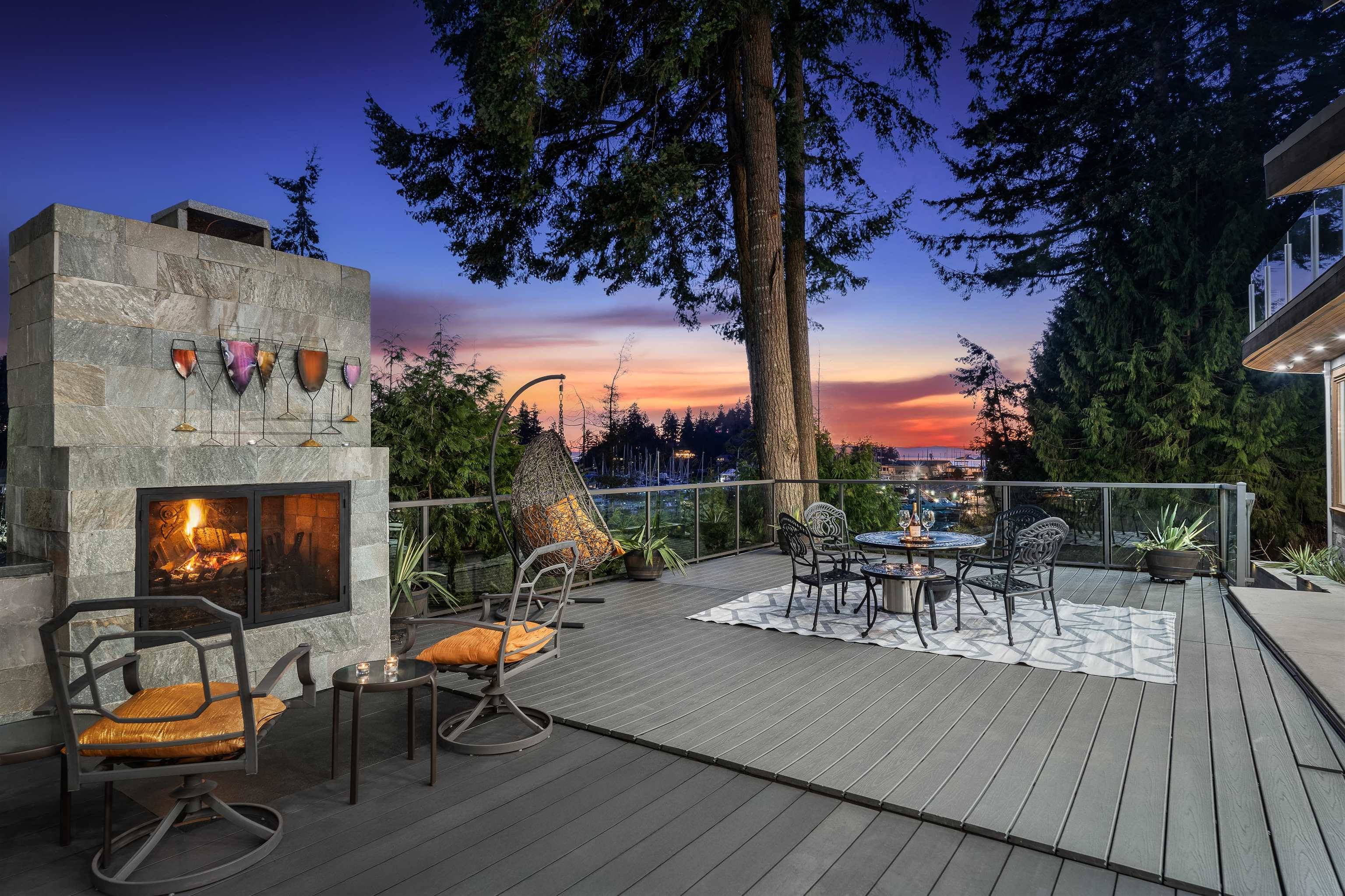 West Vancouver, BC V7W 2S1,5797 Marine DR