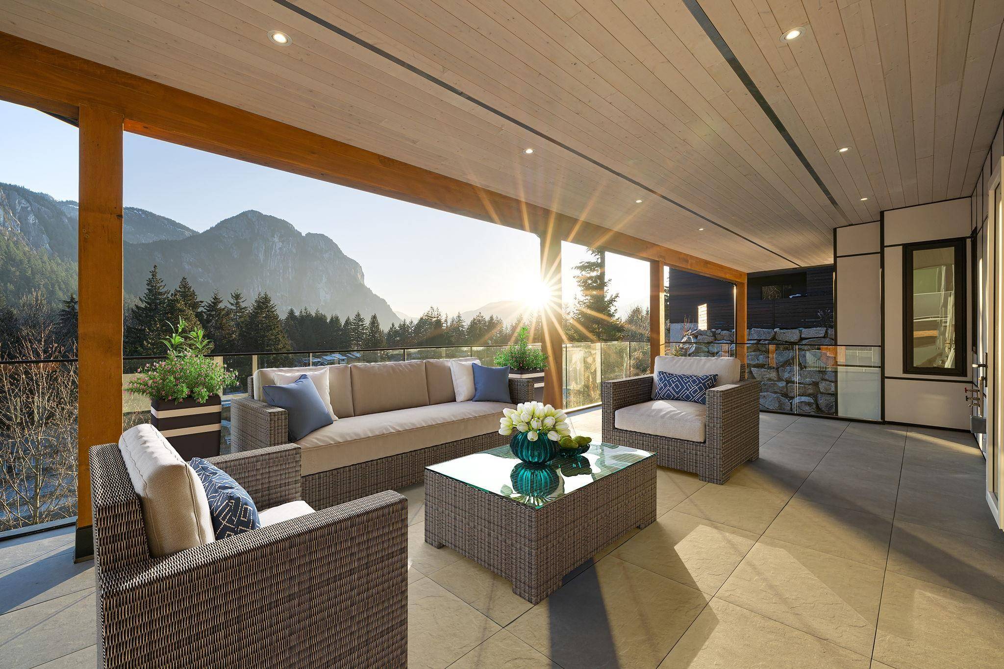 Squamish, BC V8B 0T6,2216 Windsail PL