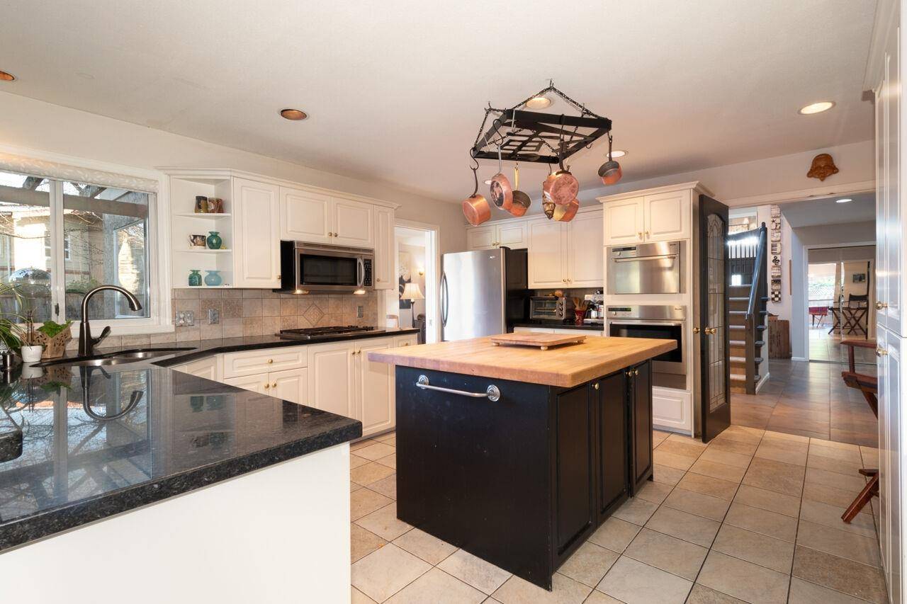 Richmond, BC V7E 3B1,12019 Osprey CT