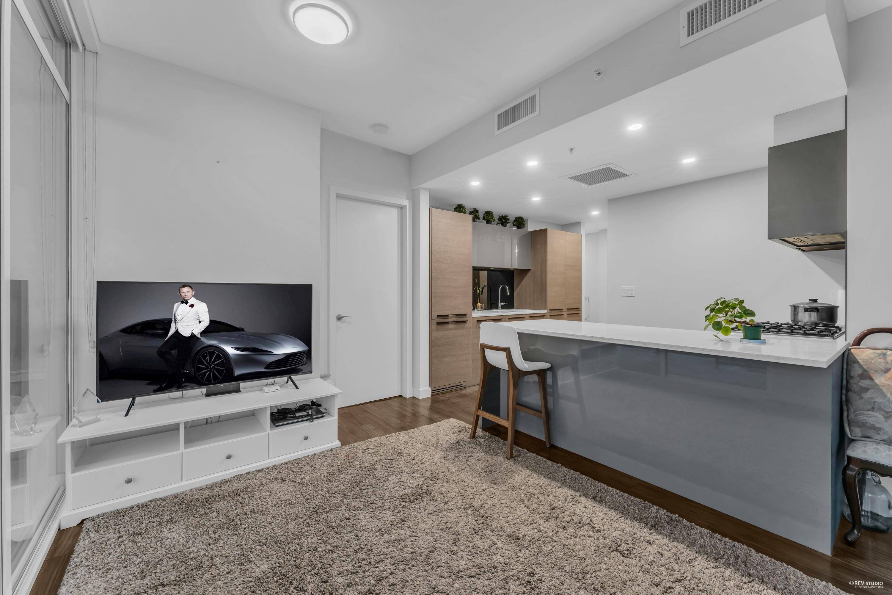 Burnaby, BC V5H 0H8,6383 Mckay AVE #1406
