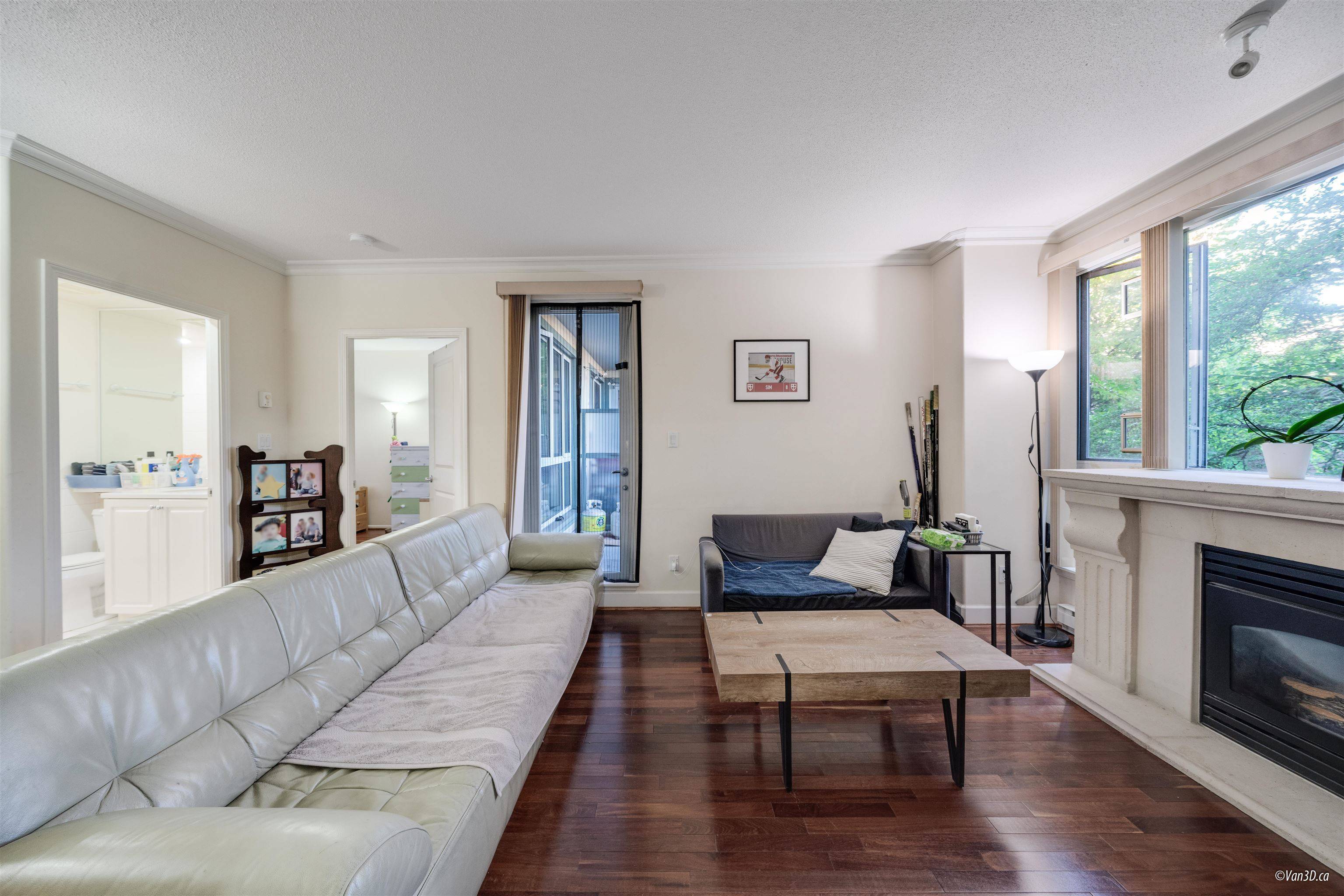 Vancouver, BC V6M 4M5,5770 Oak ST #207
