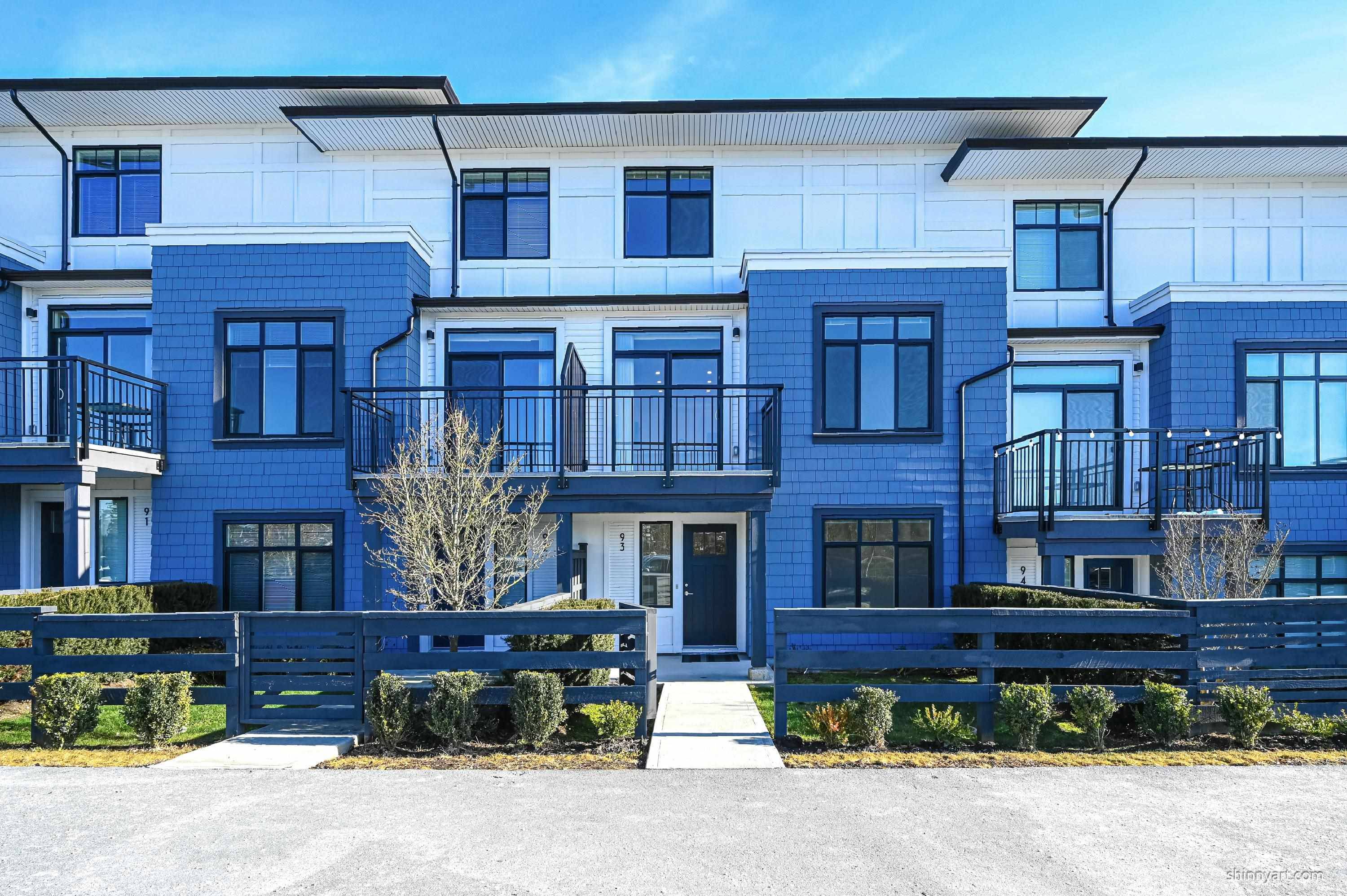 Surrey, BC V3S 0B1,15255 Sitka DR #93