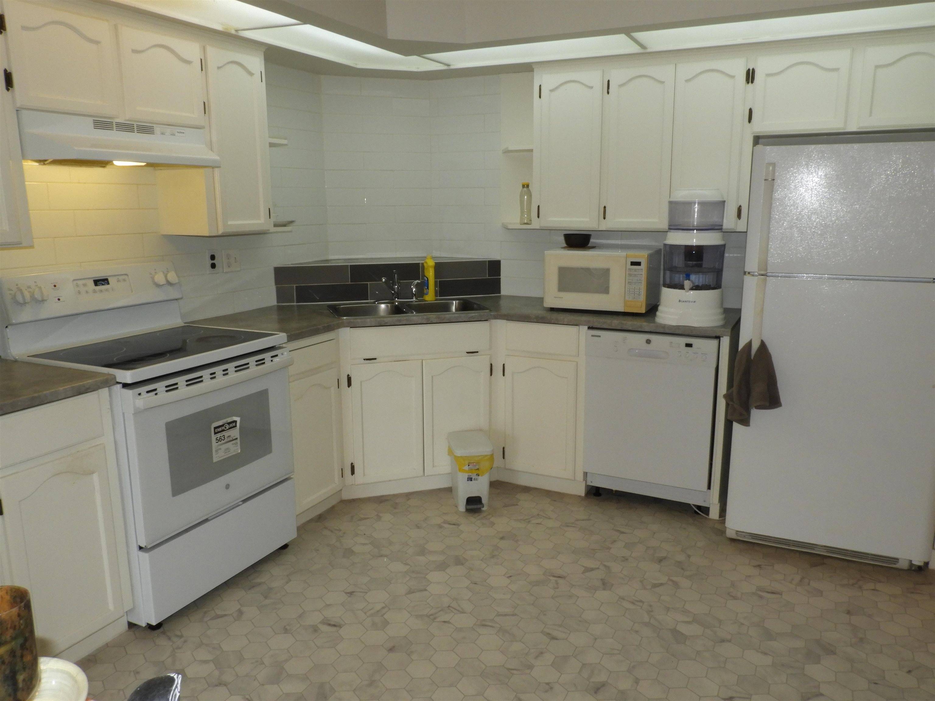 Abbotsford, BC V2T 2C7,31930 Old Yale RD #215