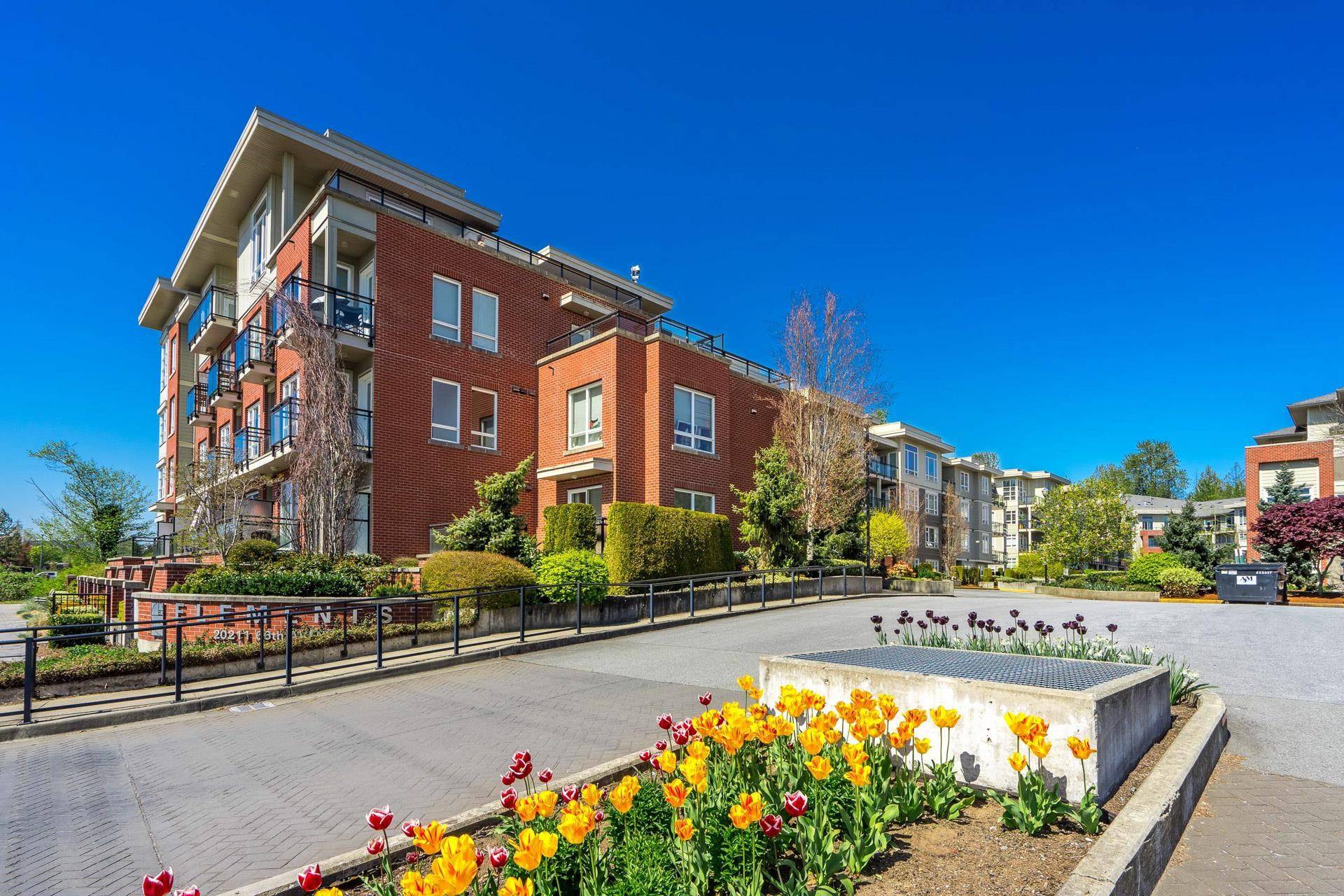 Langley, BC V2Y 0L4,20211 66 AVE #D107