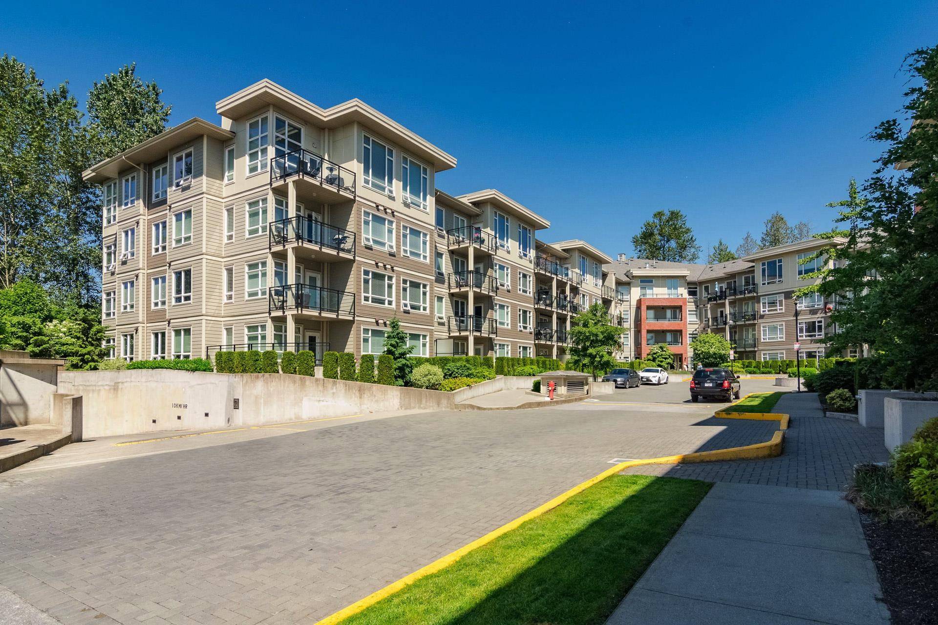Langley, BC V2Y 0L4,20211 66 AVE #D107