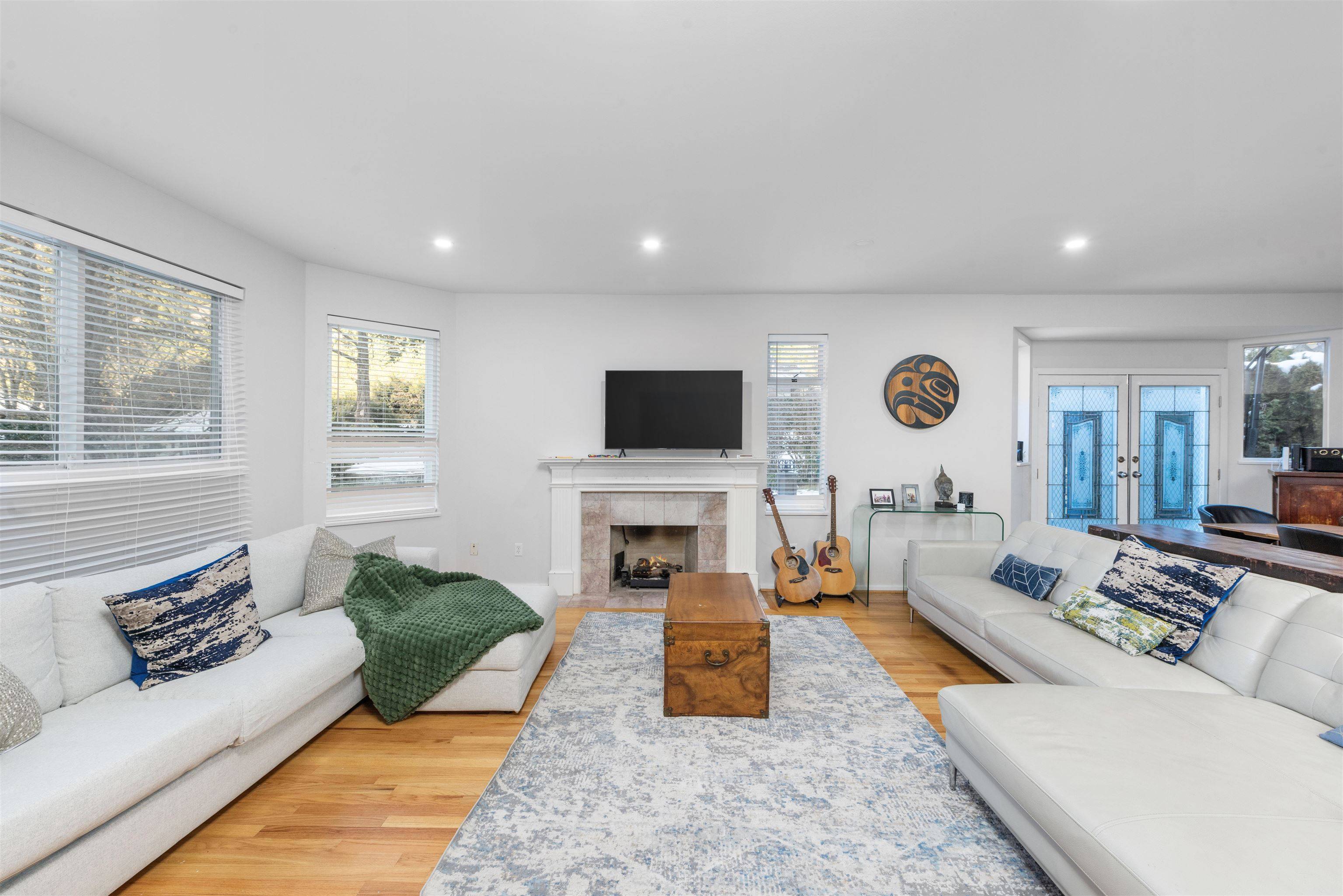 West Vancouver, BC V7W 3B7,6755 Dufferin AVE