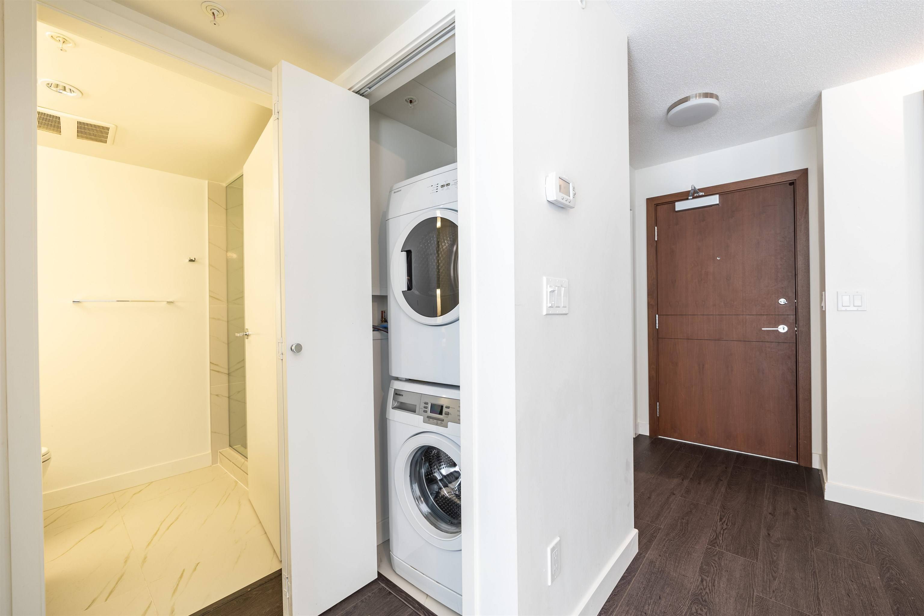 Richmond, BC V6X 0N3,8833 Hazelbridge WAY #508