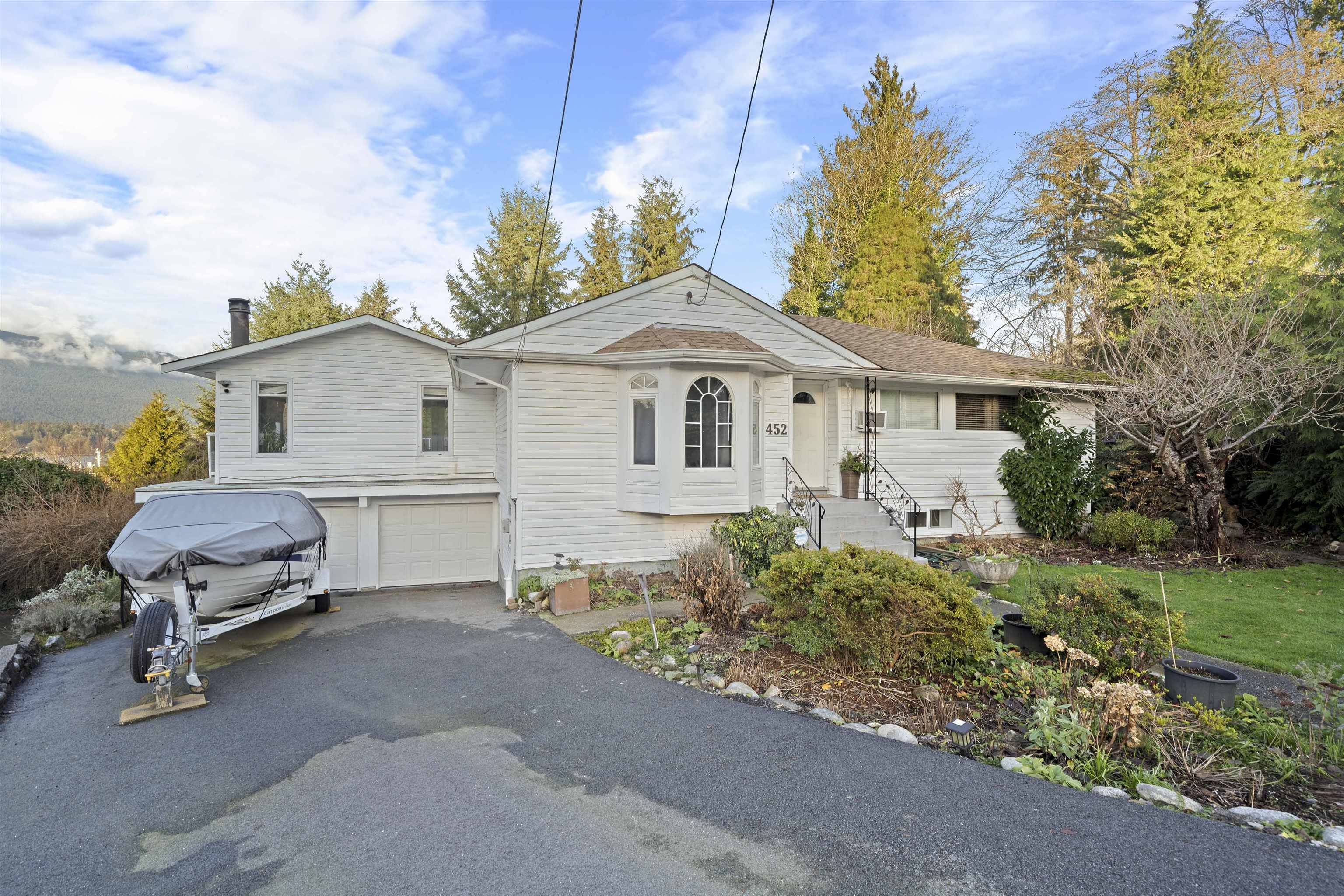 Burnaby, BC V5A 1A1,452 Northcliffe CRES