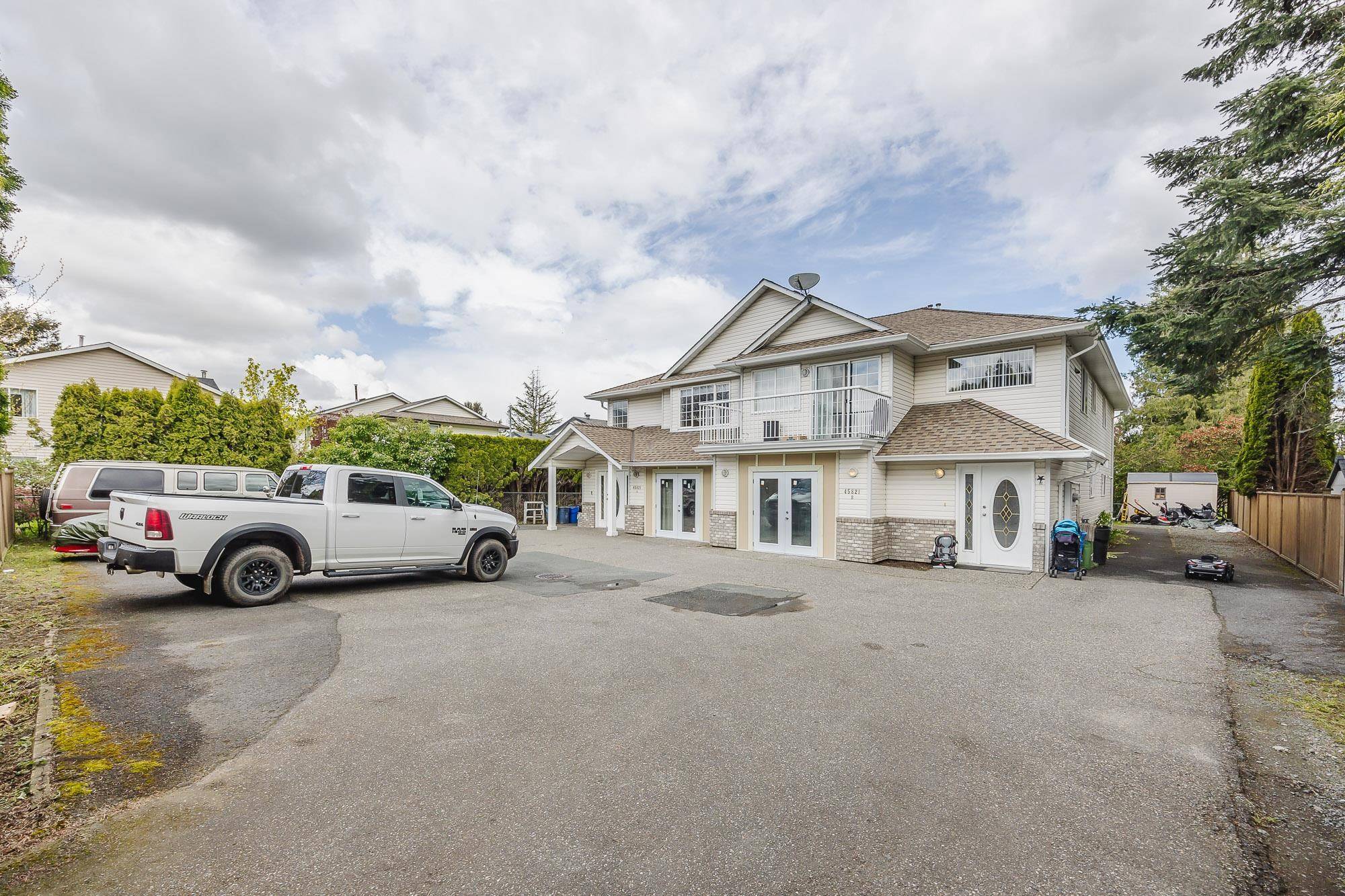 Chilliwack, BC V2R 1B8,45821 Thomas RD #1 & 2