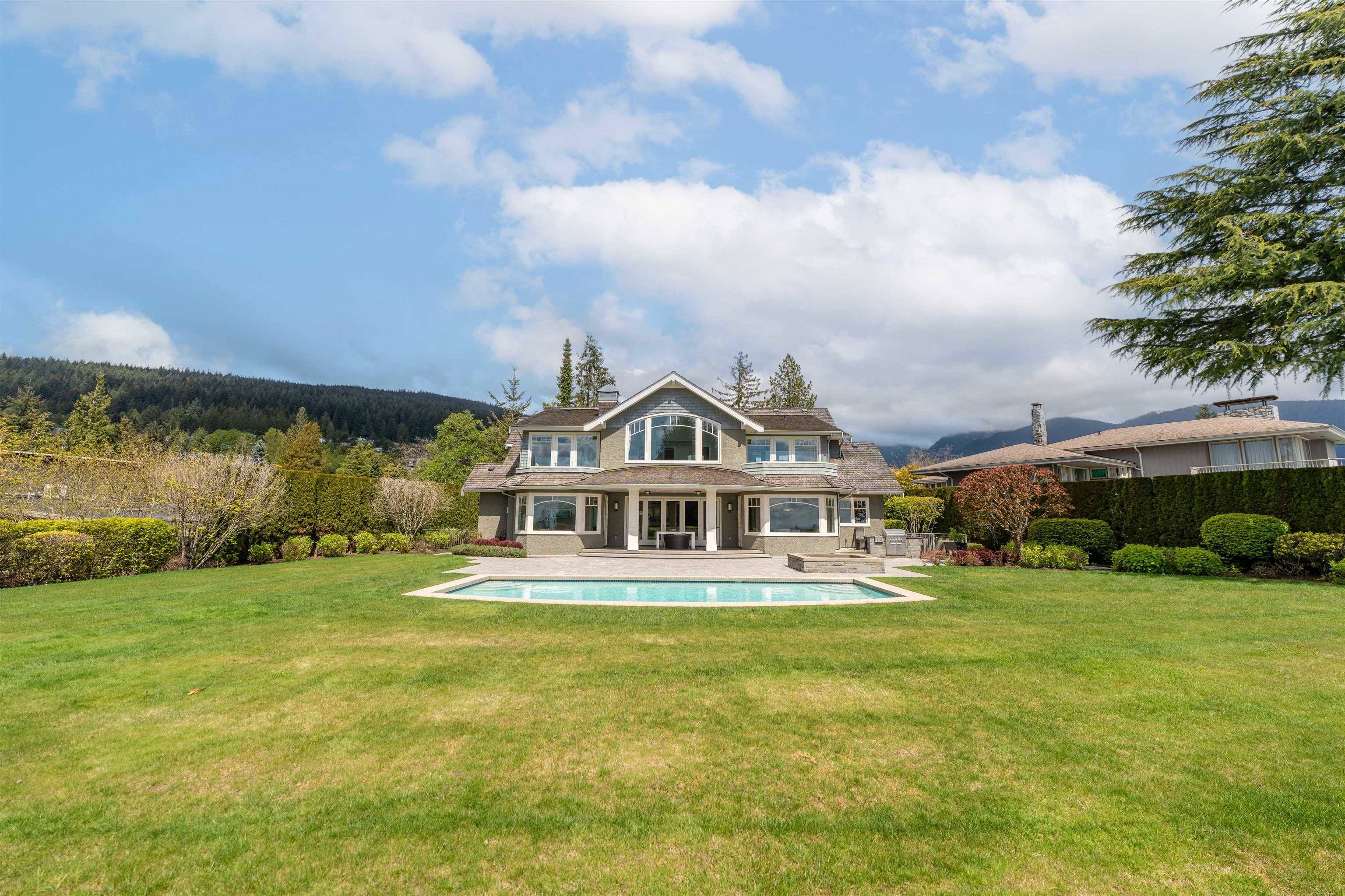 West Vancouver, BC V7S 1Z5,1028 Groveland PL