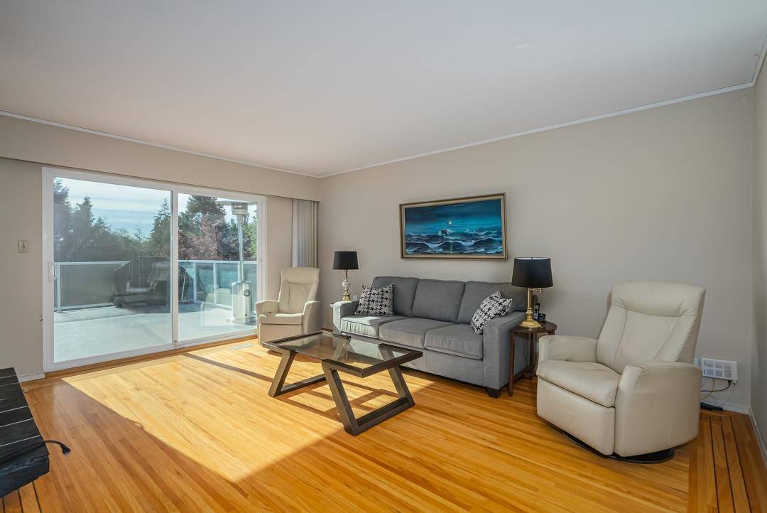 North Vancouver, BC V7L 1K7,1069 Shavington ST