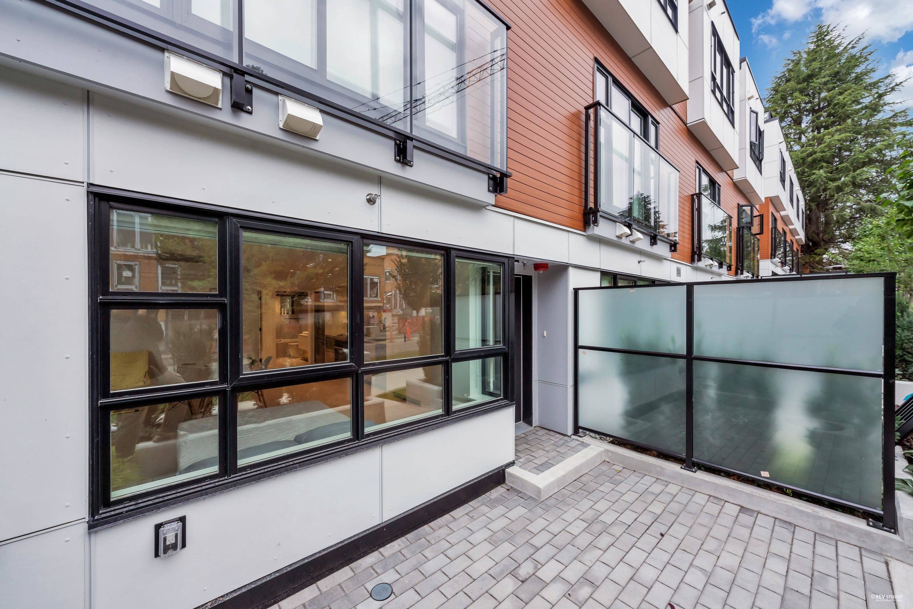 Vancouver, BC V5Z 2H1,530 W 28th AVE #35