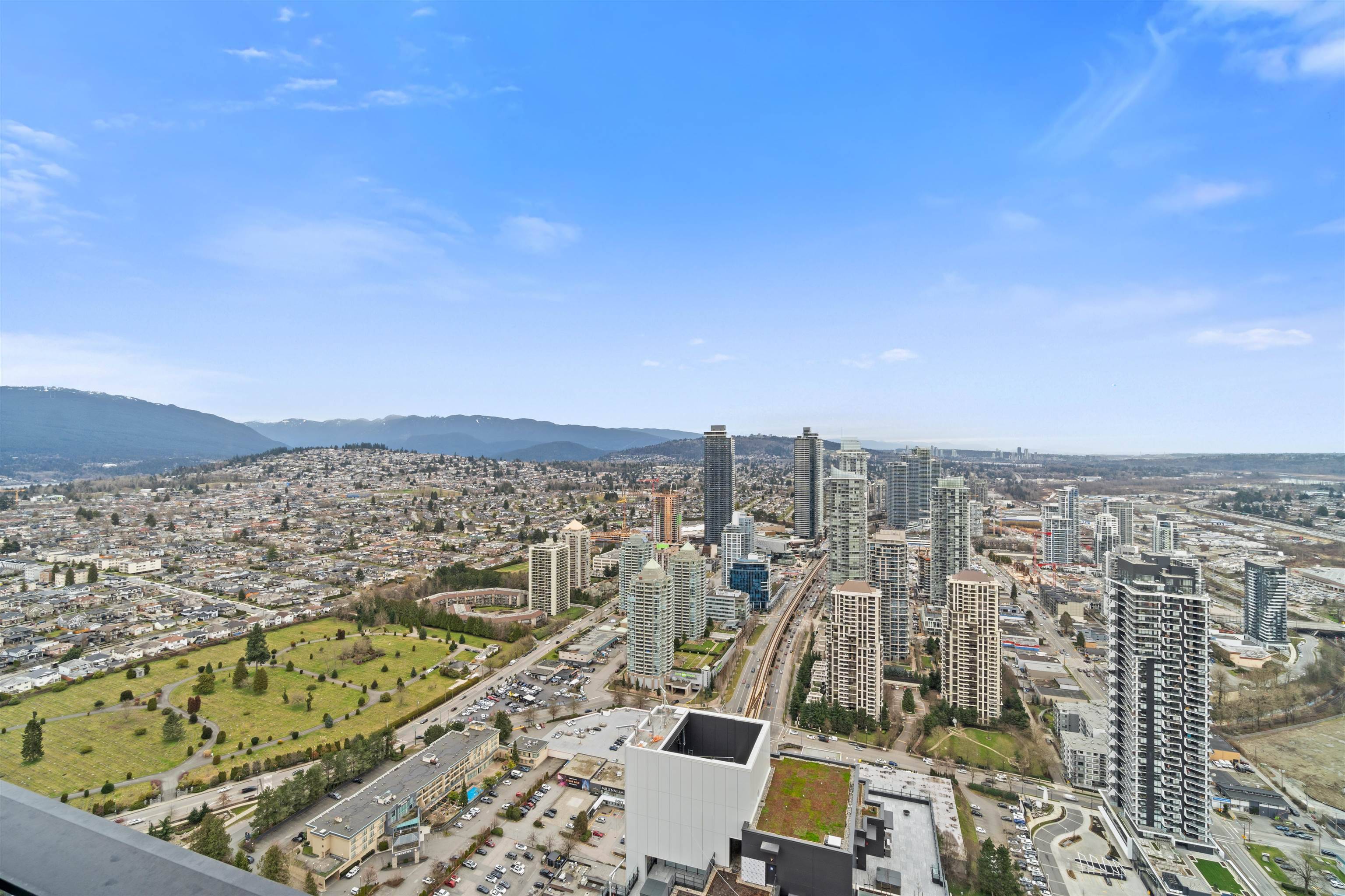Burnaby, BC V5C 0N8,2108 Gilmore AVE #5903