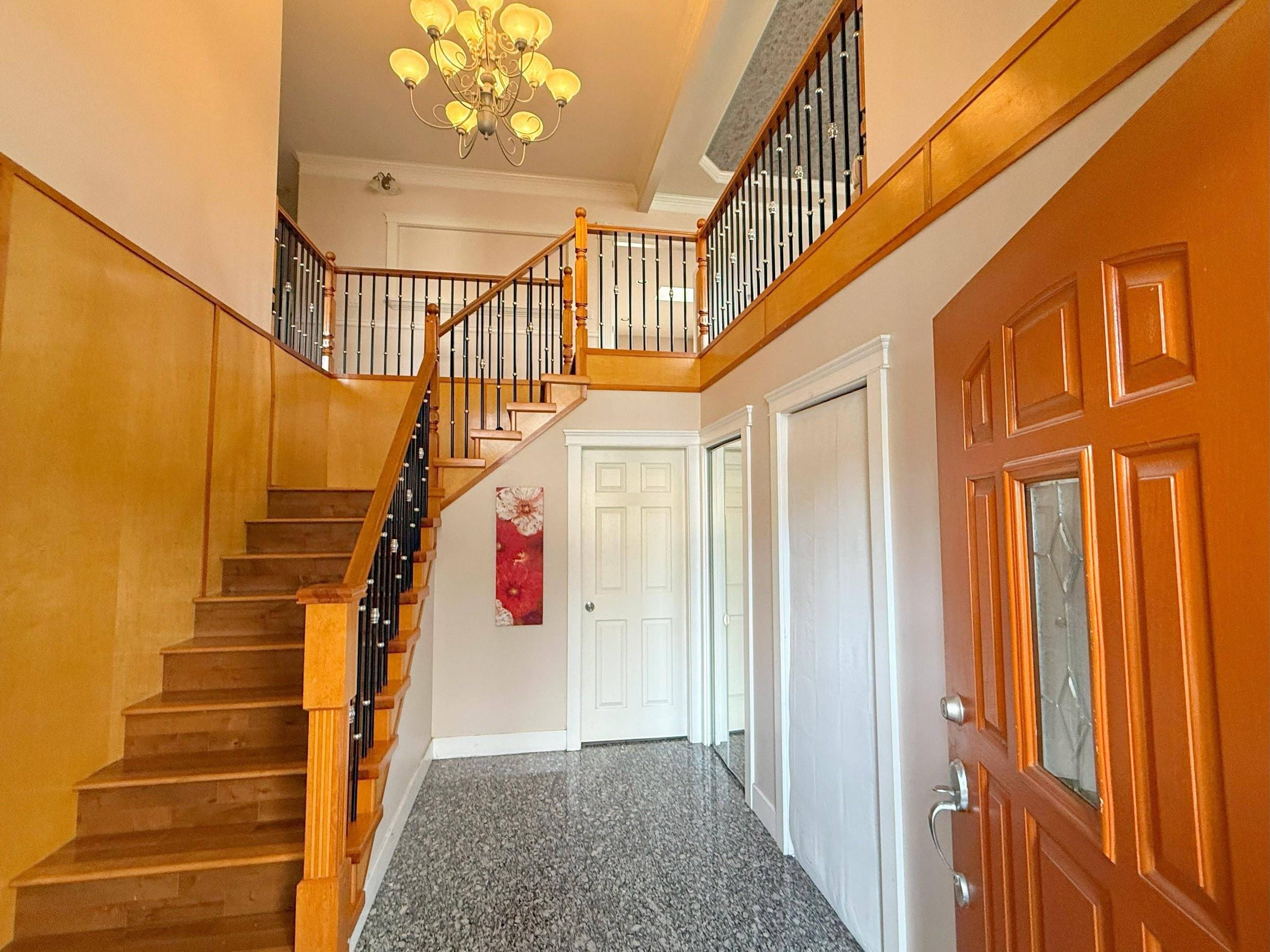 Surrey, BC V3T 3R8,10955 131a ST