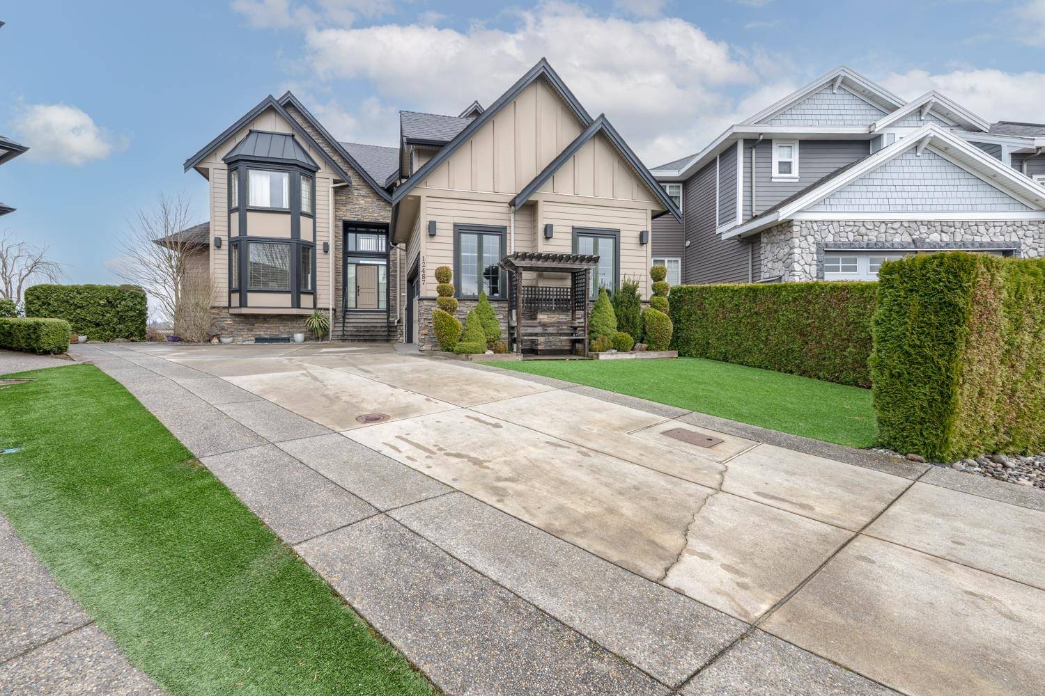 Maple Ridge, BC V2X 8X2,12487 Davenport DR