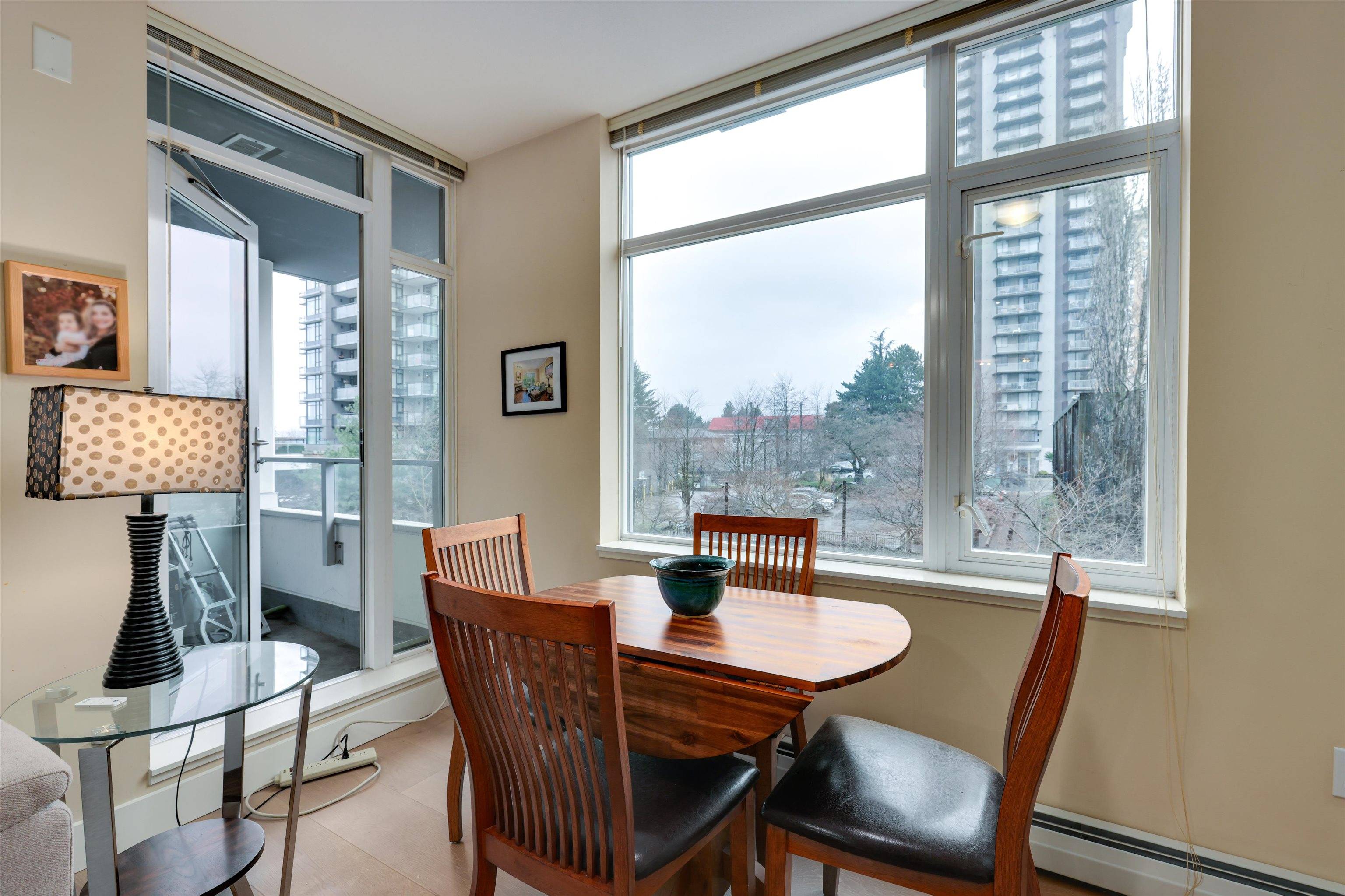 North Vancouver, BC V7M 0A7,158 W 13th ST #301