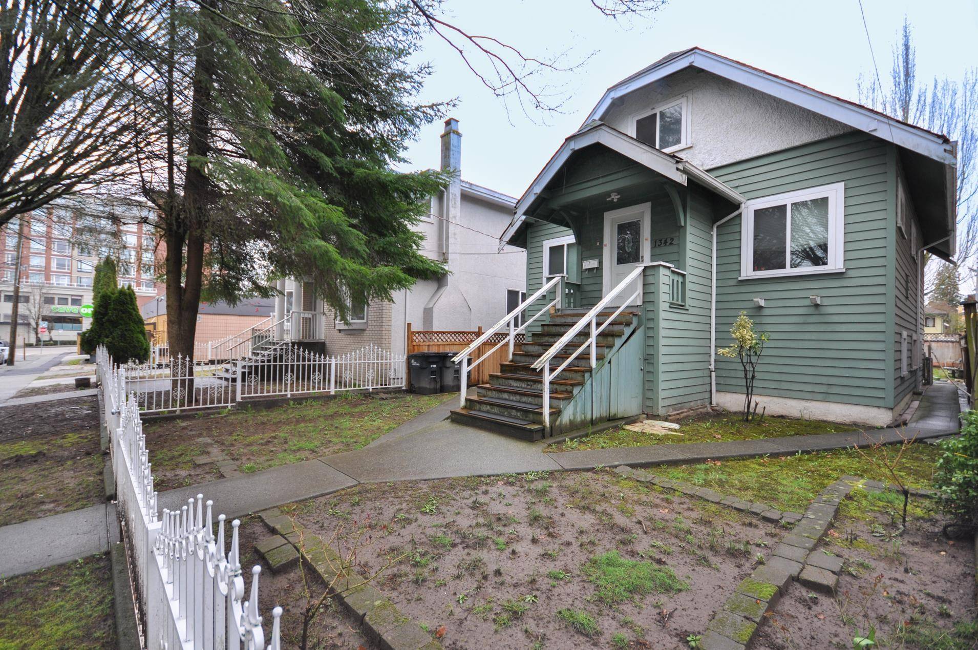 Vancouver, BC V5V 2B7,1342 E 24 AVE