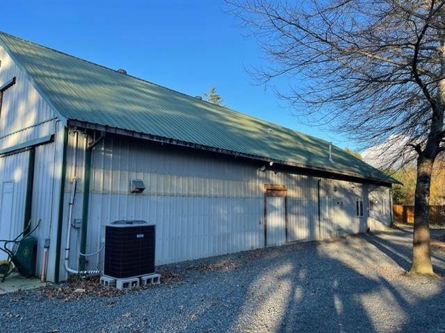 Rosedale, BC V0X 1X2,8876 Annis RD