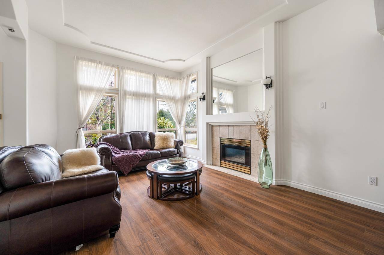 Surrey, BC V4N 1R1,16051 110th AVE