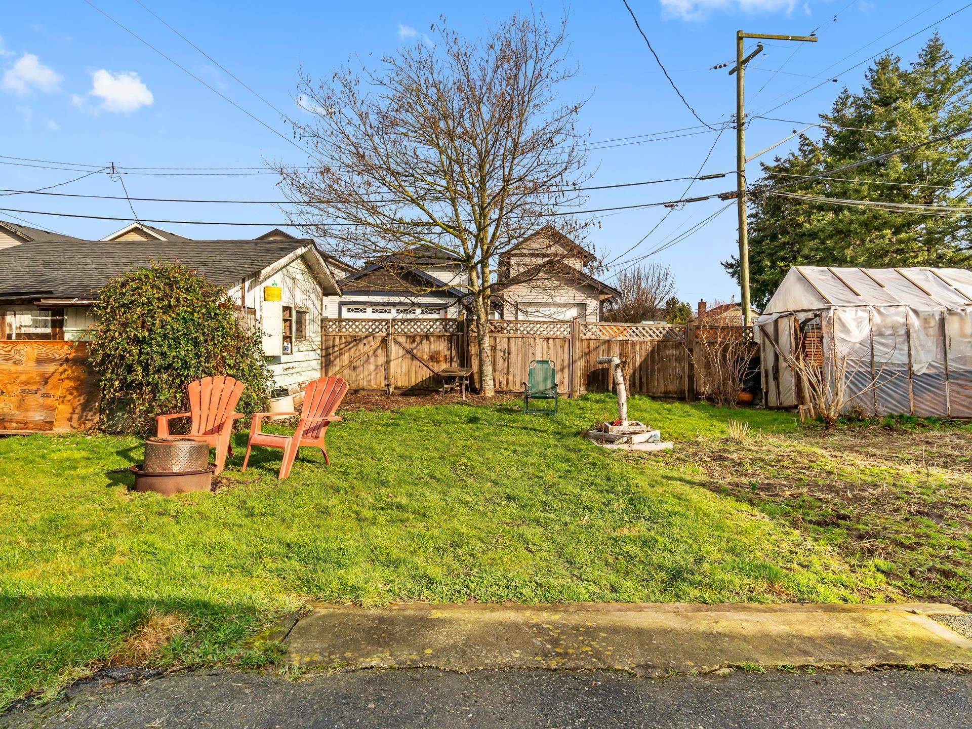 Abbotsford, BC V2S 8C1,34693 2 AVE