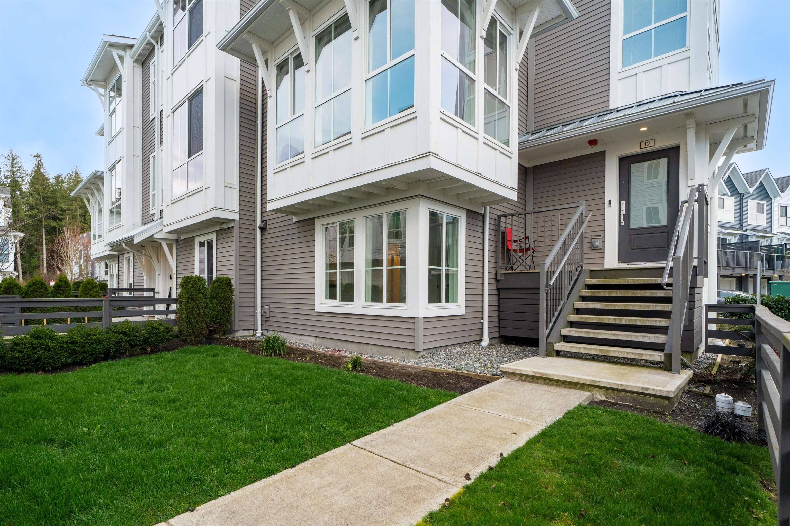 Tsawwassen, BC V4M 0C9,4656 Orca WAY #12