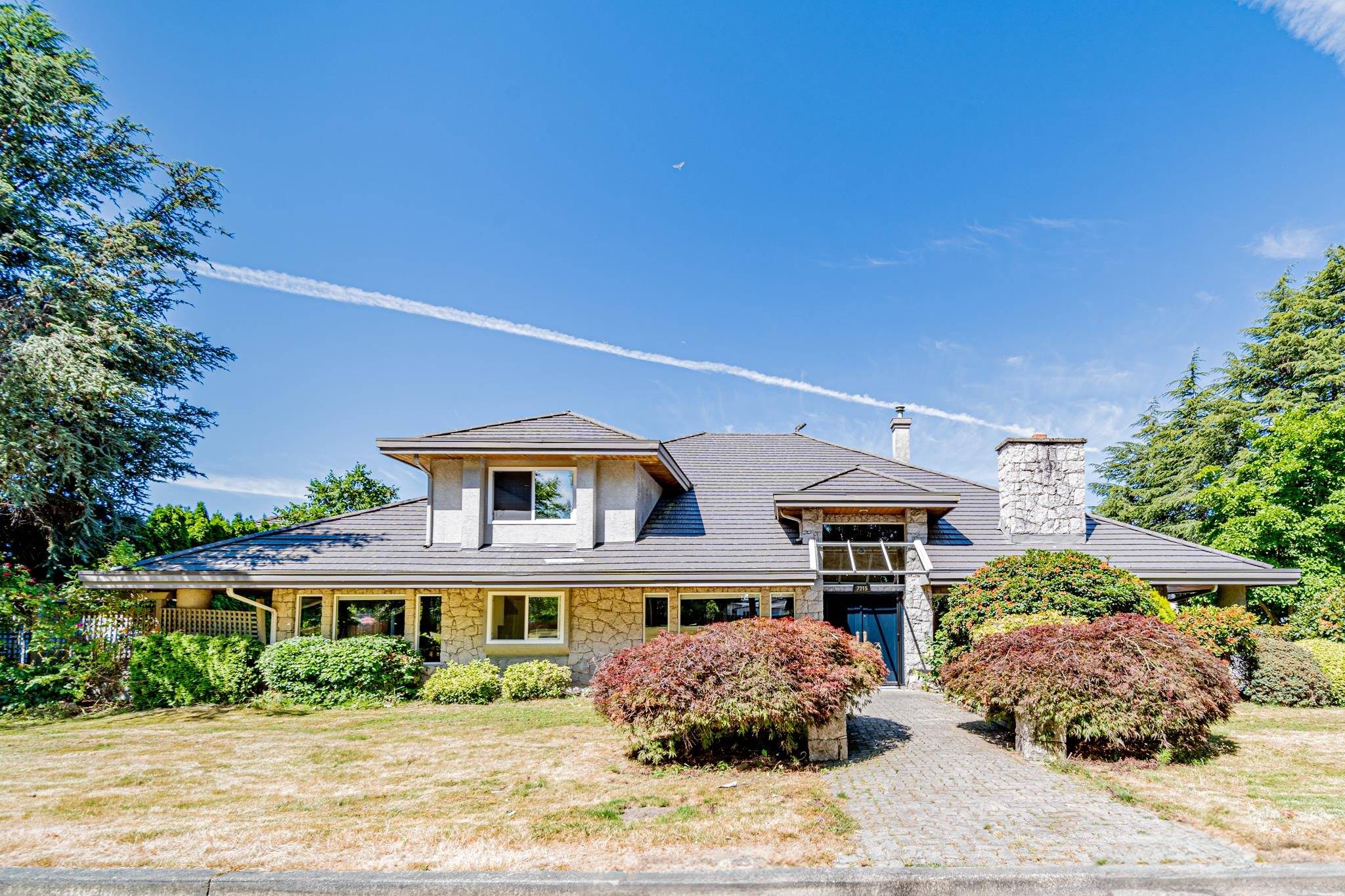 Richmond, BC V7C 4P8,7215 Frobisher DR