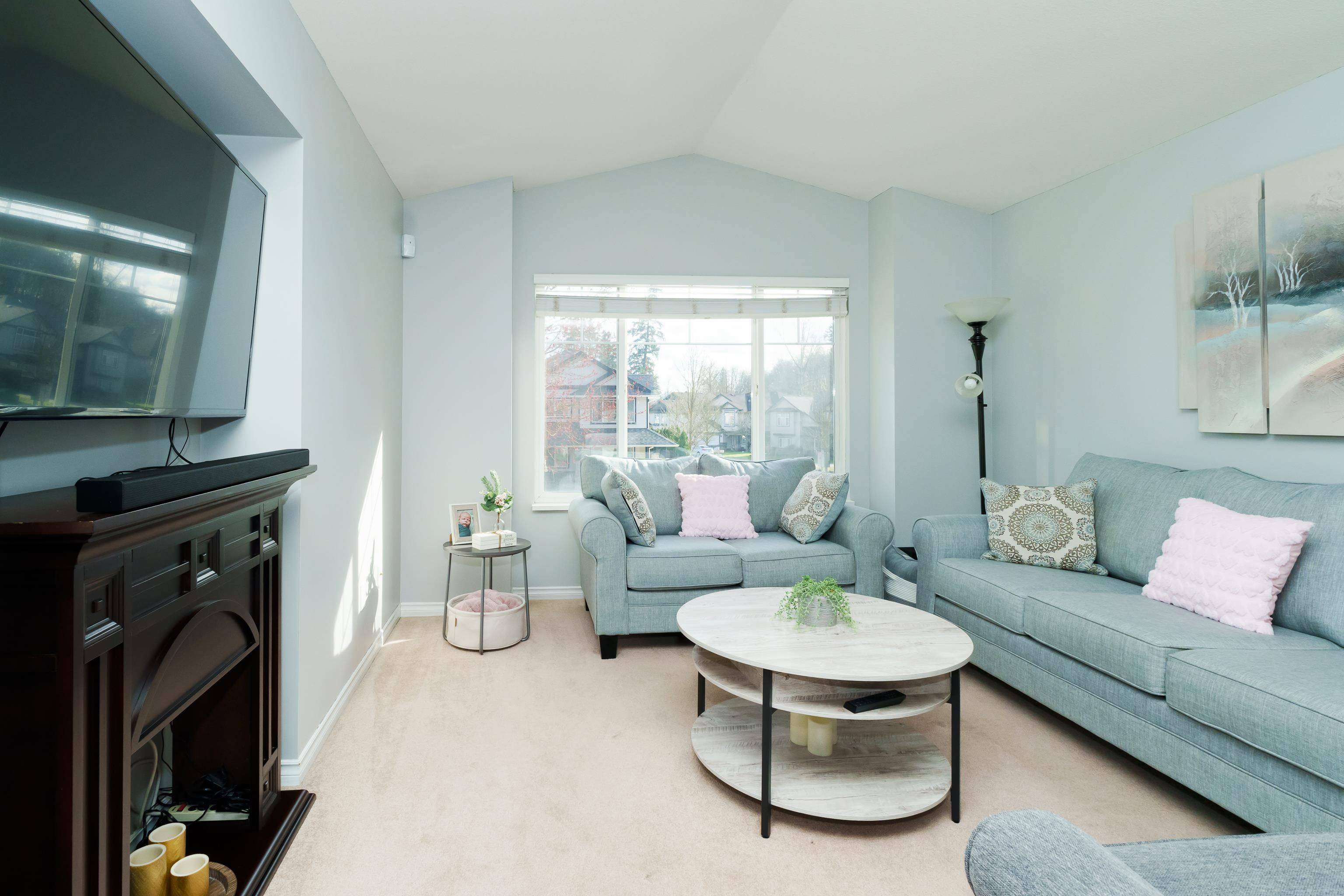 Maple Ridge, BC V2W 2G1,23661 Kanaka WAY