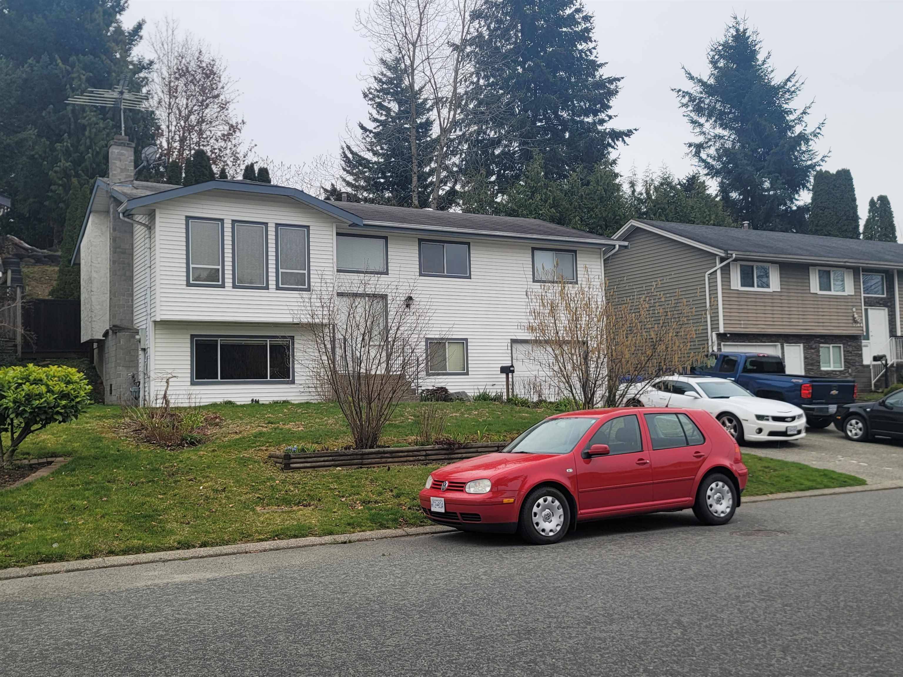 Abbotsford, BC V2S 6K1,1514 Kipling ST
