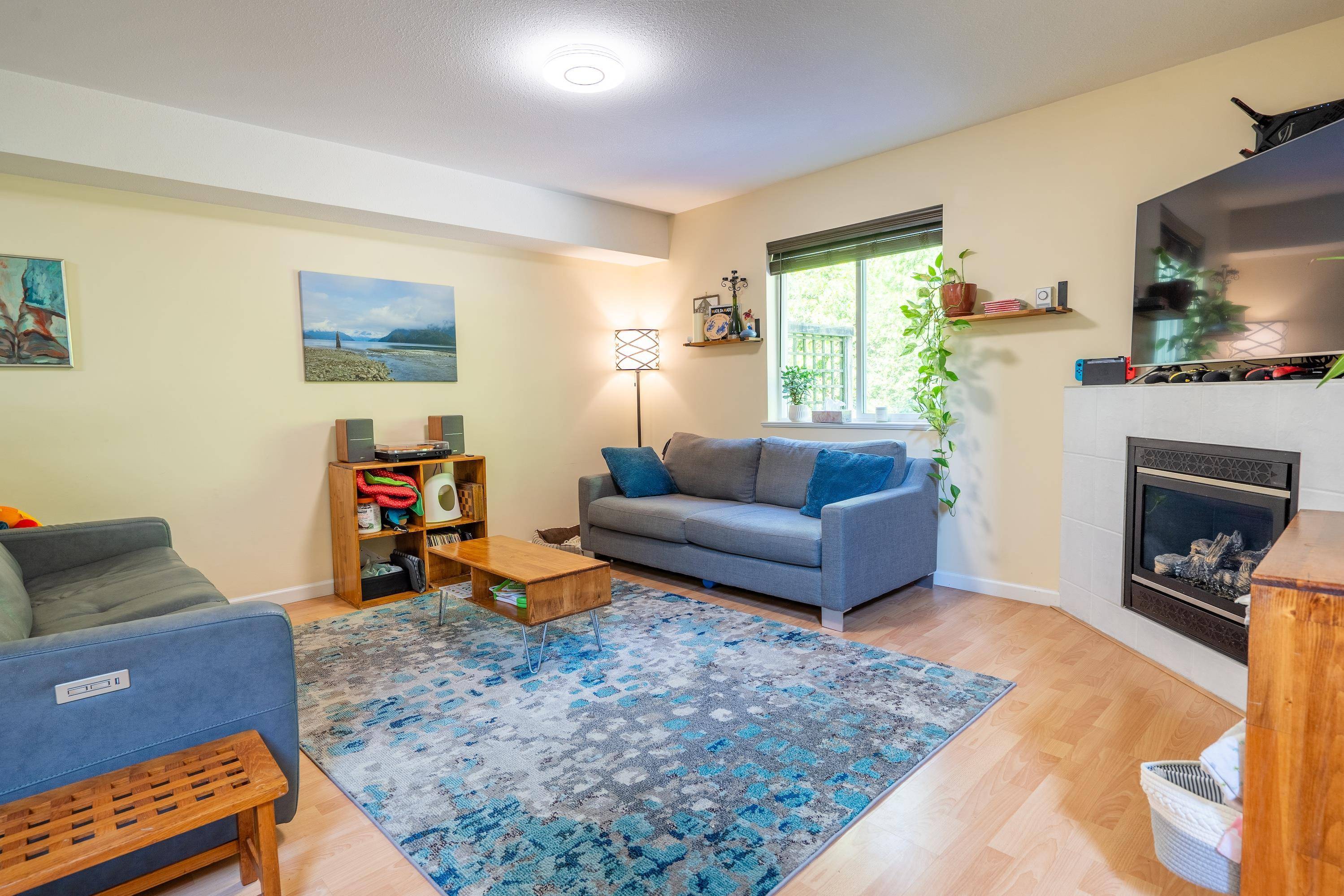 Gibsons, BC V0N 1V7,735 Park RD #49