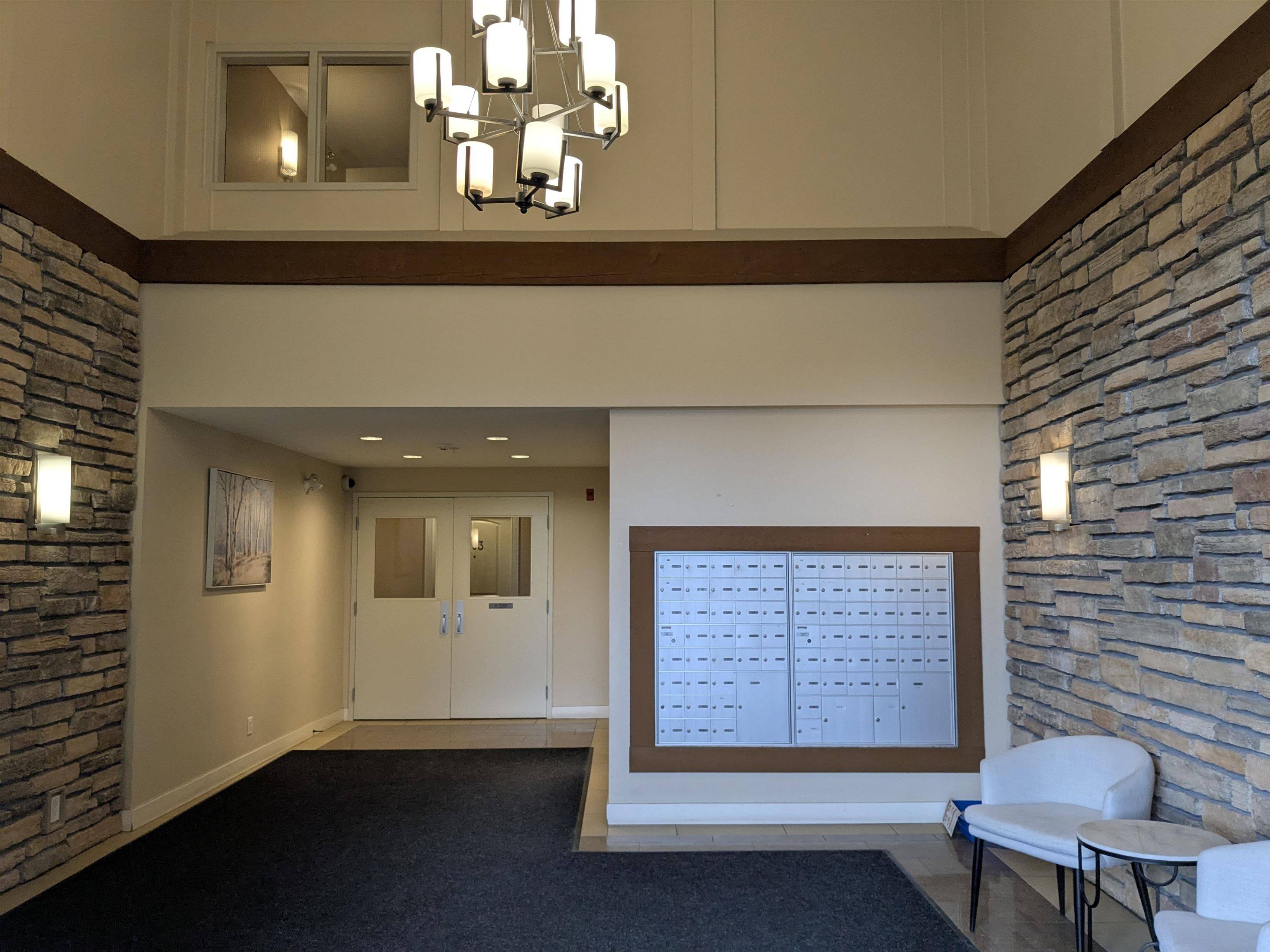 Maple Ridge, BC V2X 9A9,11935 Burnett ST #306