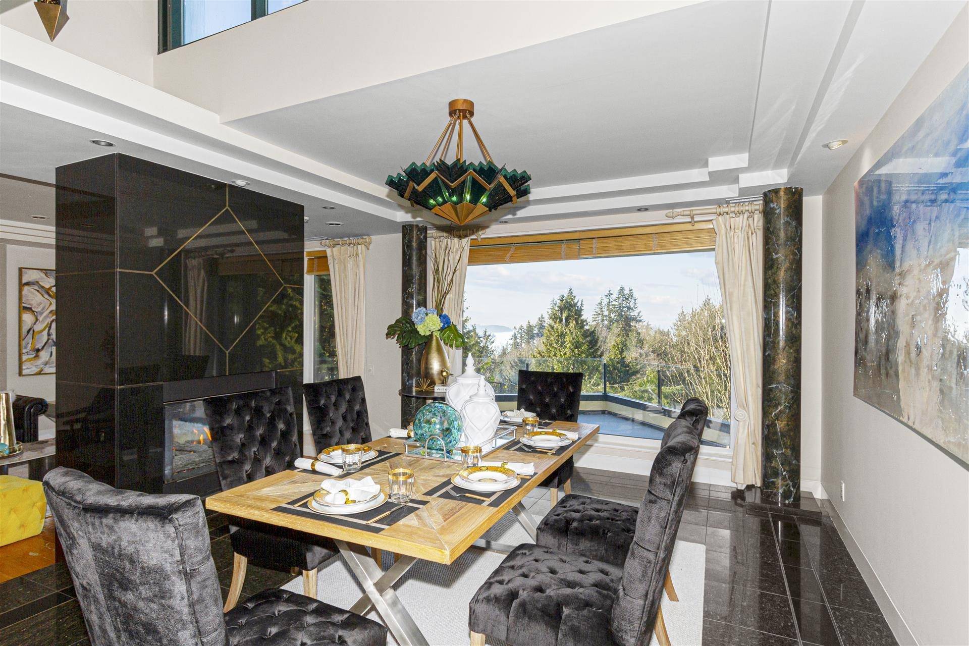 West Vancouver, BC V7V 3A2,2780 Rosebery AVE