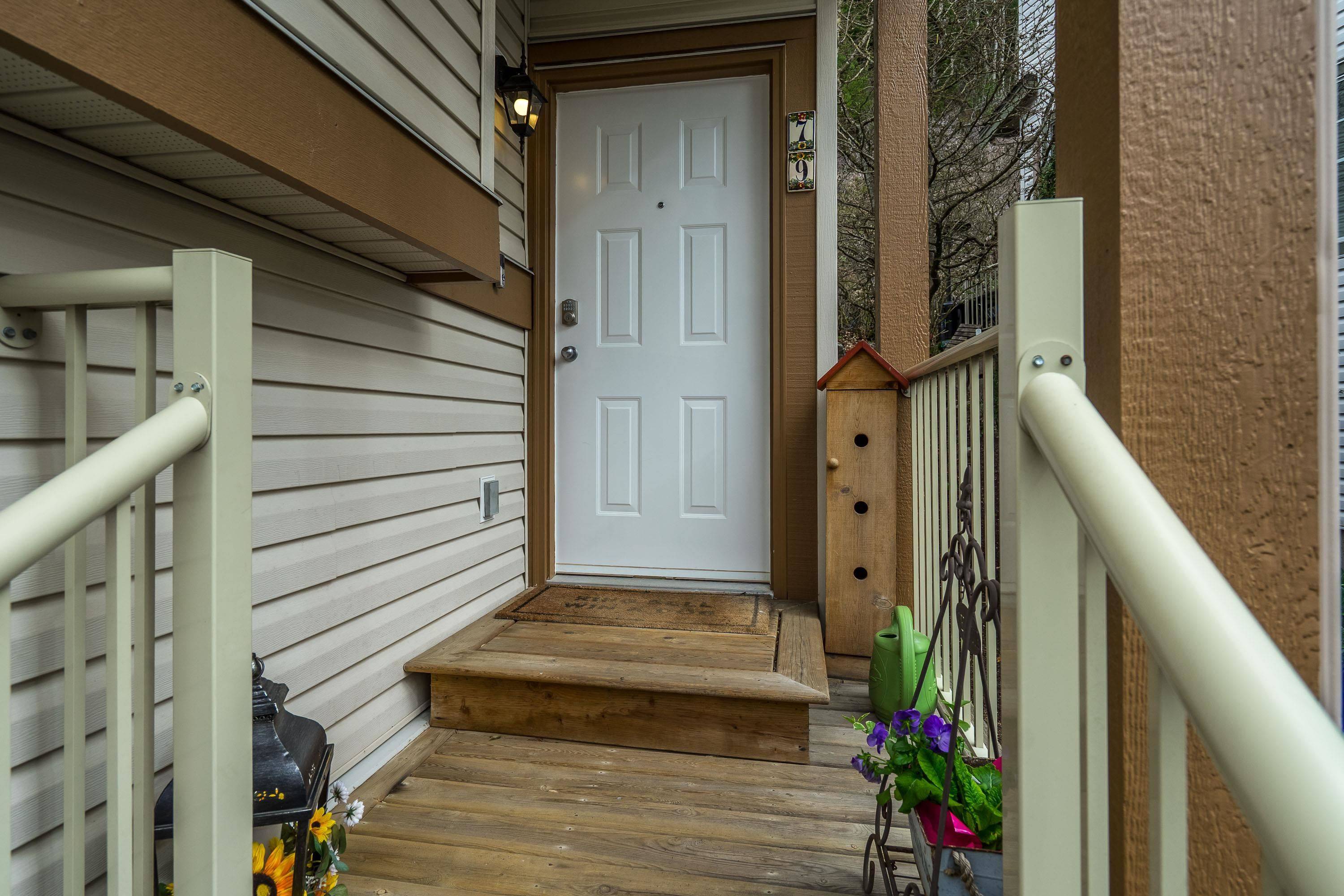 Abbotsford, BC V3G 8H5,35287 Old Yale RD #79
