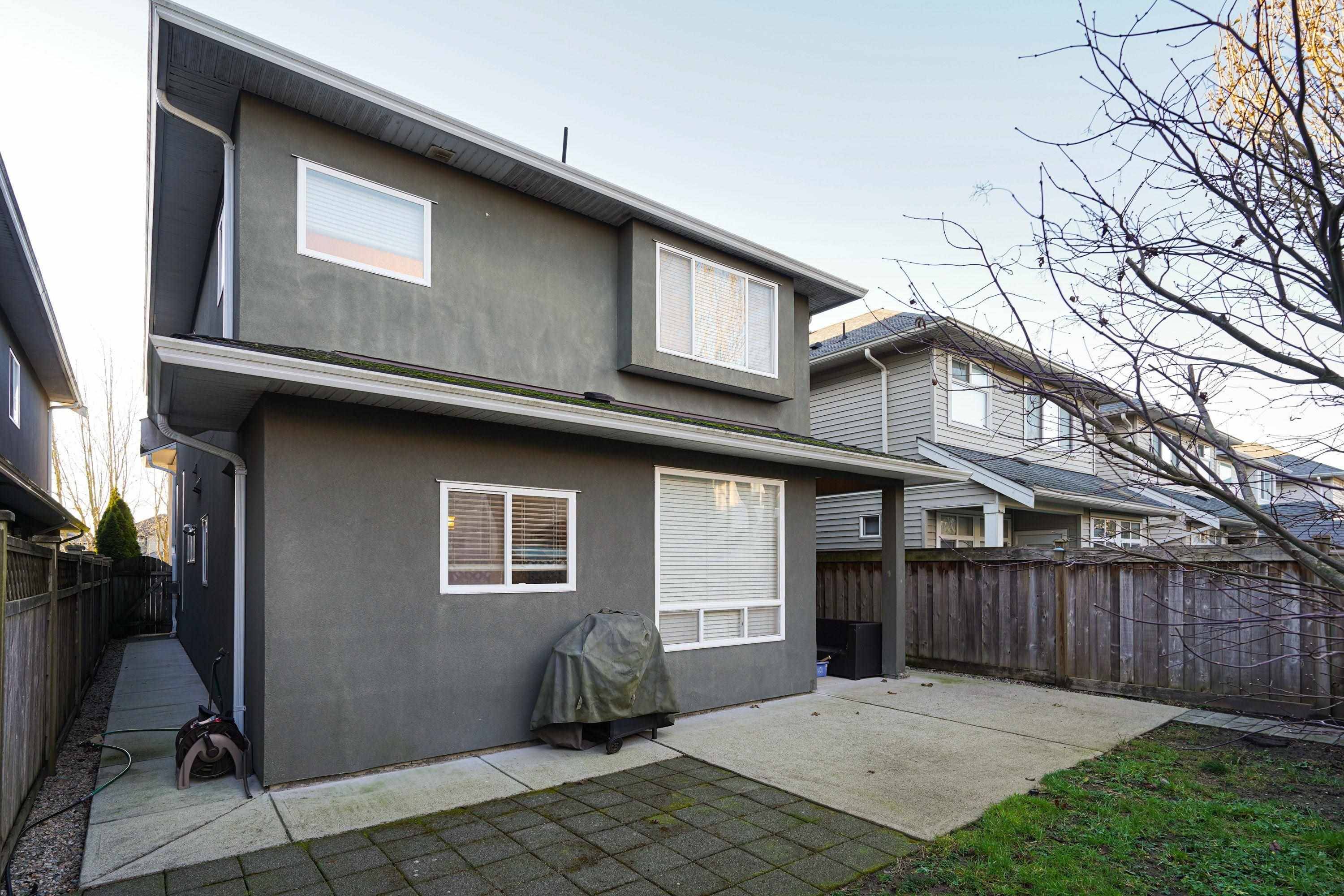 Richmond, BC V7E 3Y1,11860 Dunavon PL