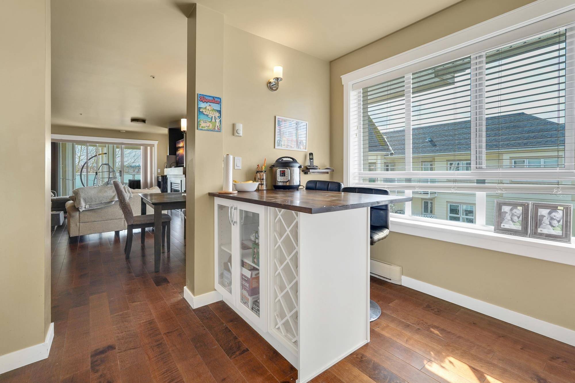 Langley, BC V3A 8L6,20145 55a AVE #304