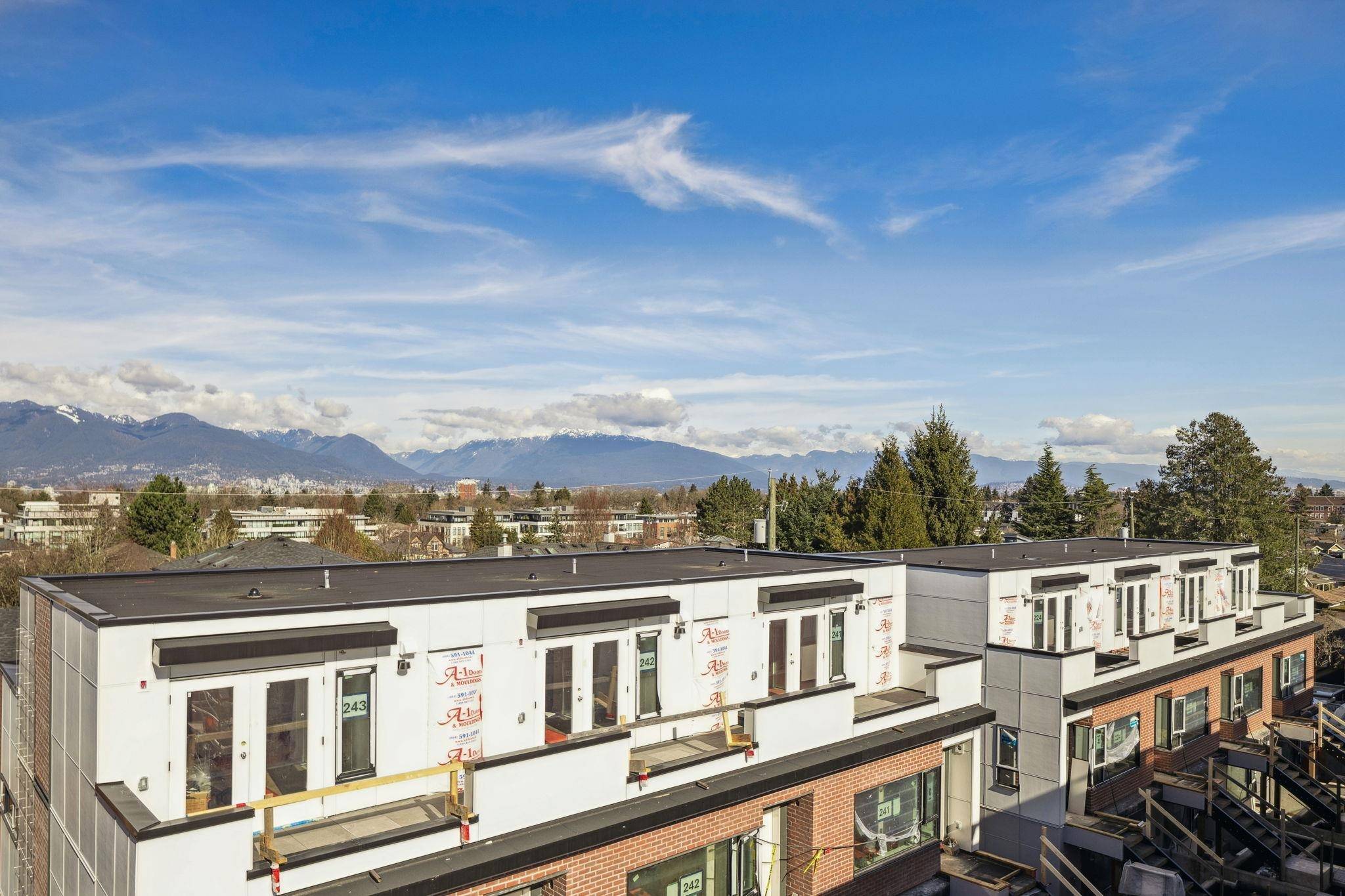 Vancouver, BC V5Y 0P2,473 W 28th AVE #133